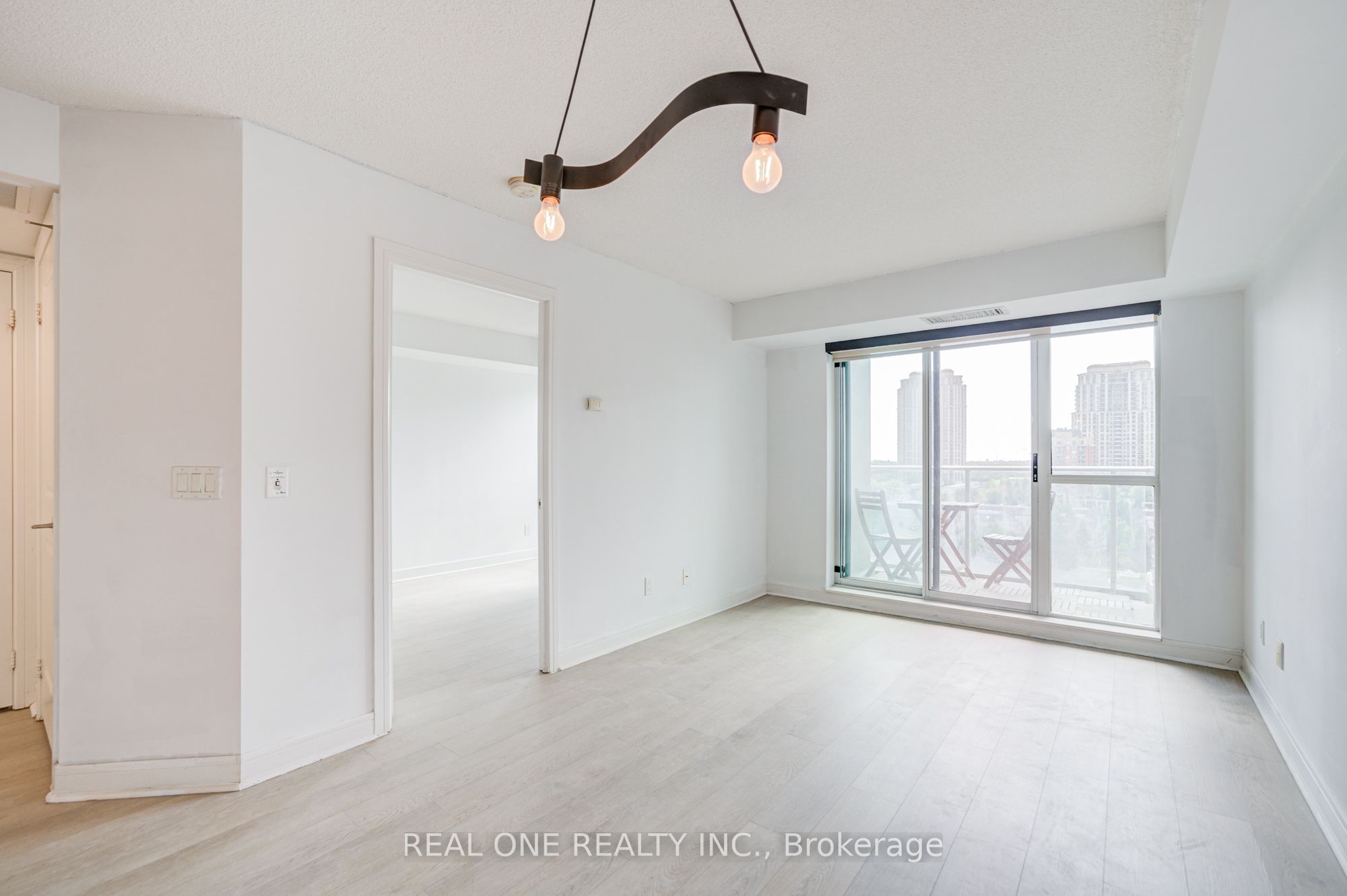 C12455838 Property Photo 20