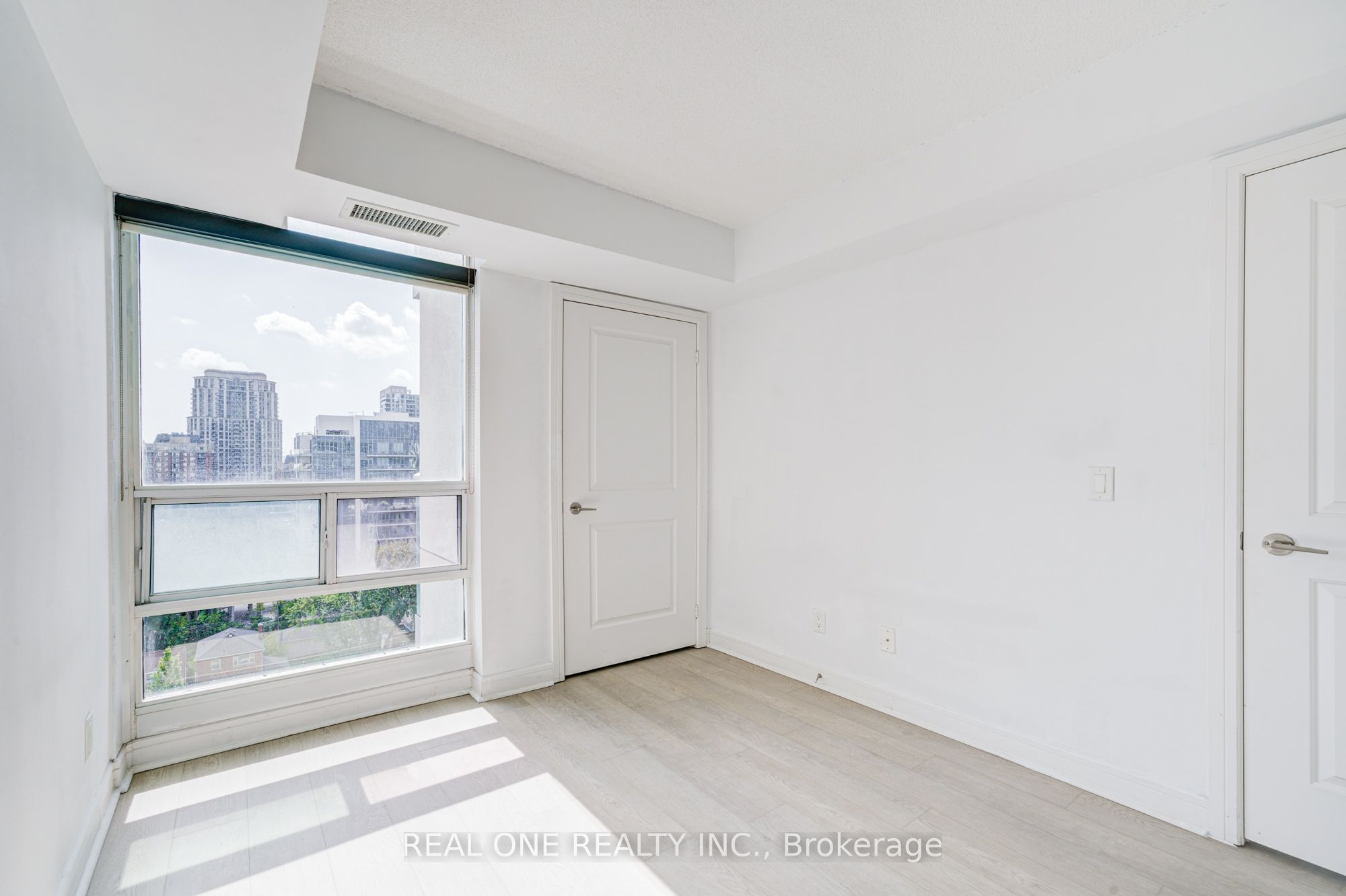 C12455838 Property Photo 33