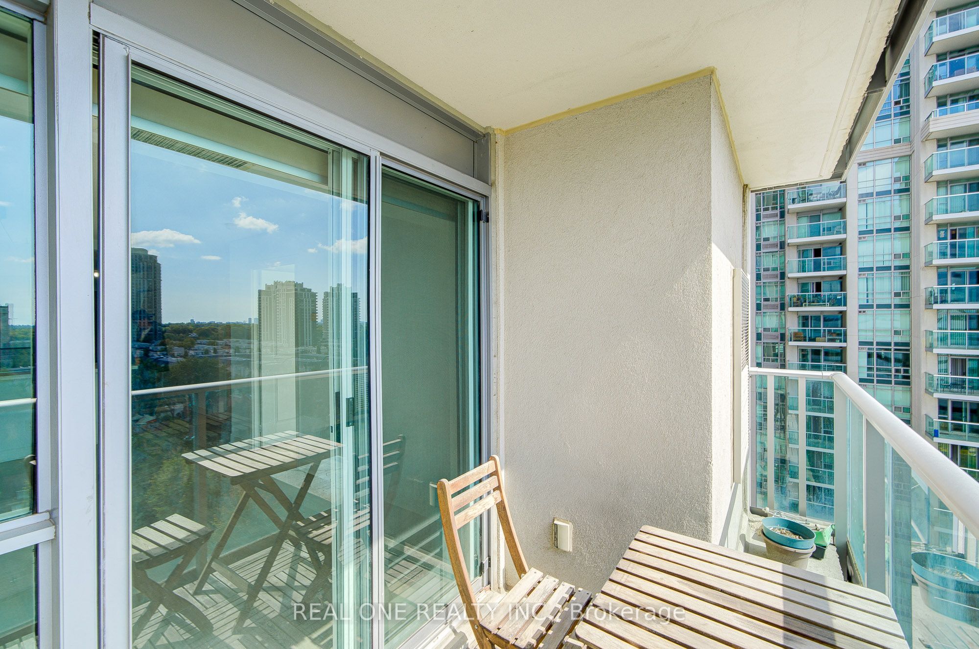 C12455838 Property Photo 40