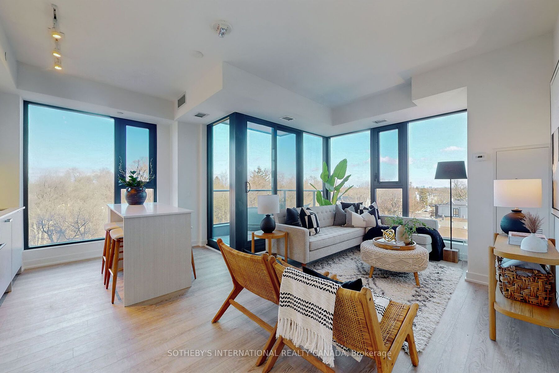 250 Lawrence Avenue W 624 Property Photo 1