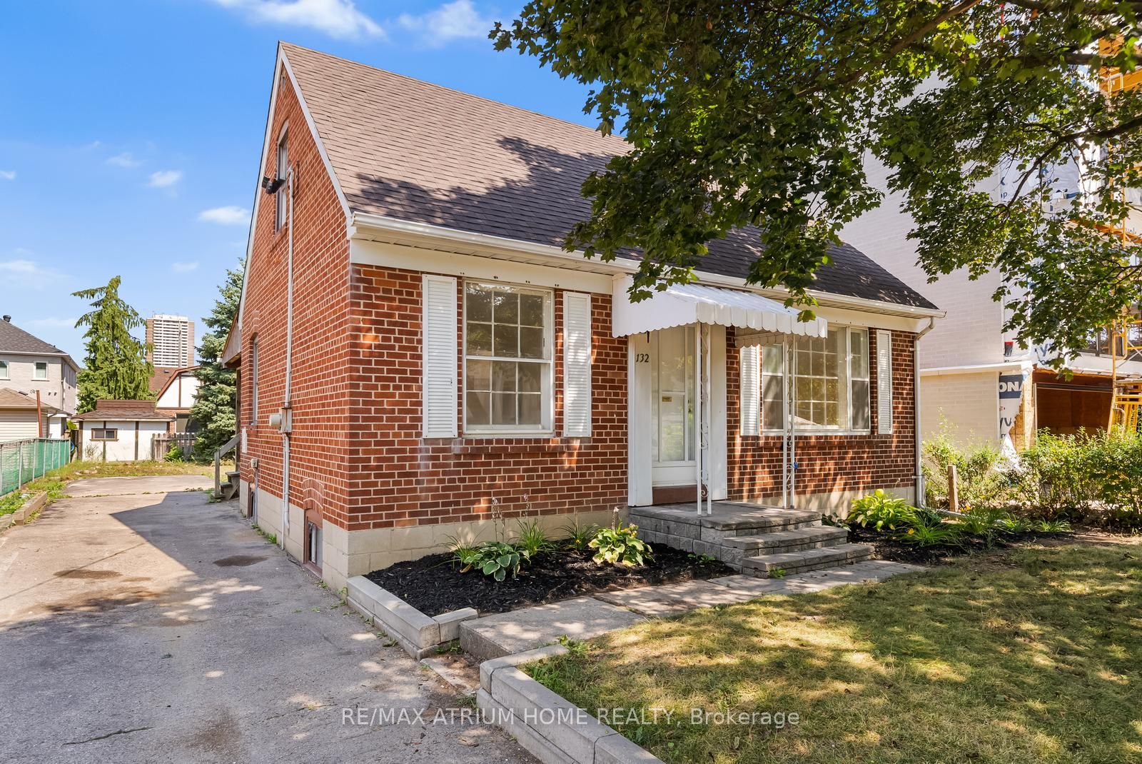 132 Homewood Avenue Property Photo 1