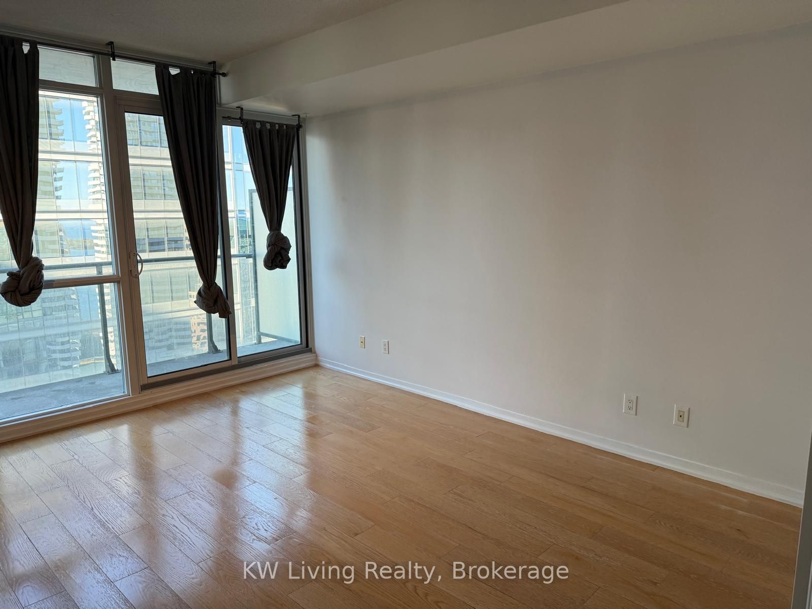 65 Bremner Boulevard 3506 Property Photo 4