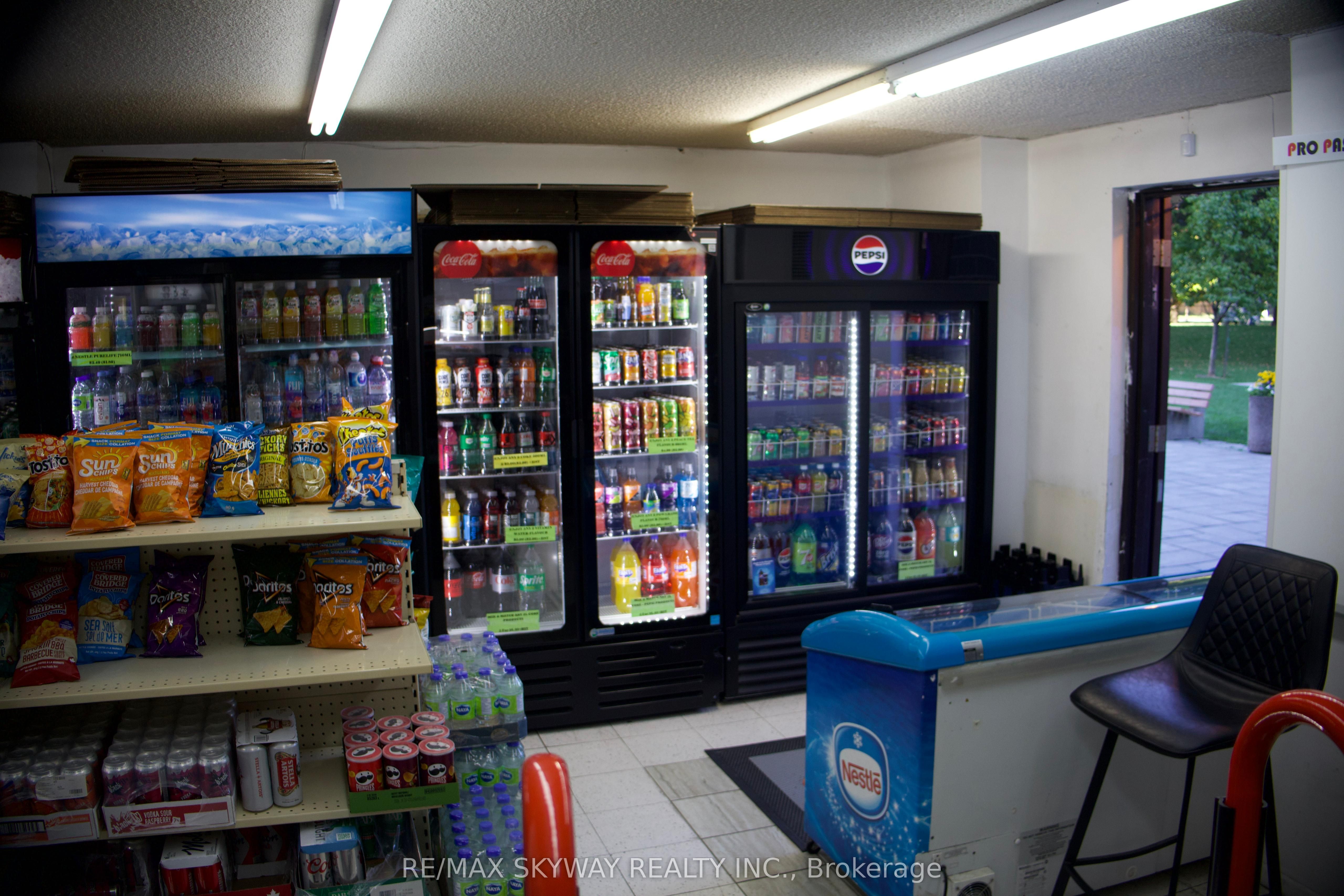 5 Old Sheppard Avenue 108 Property Photo 5