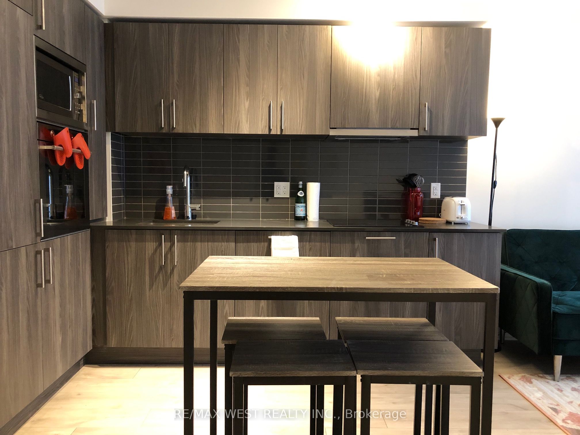 576 Front Street W 313 Property Photo 1