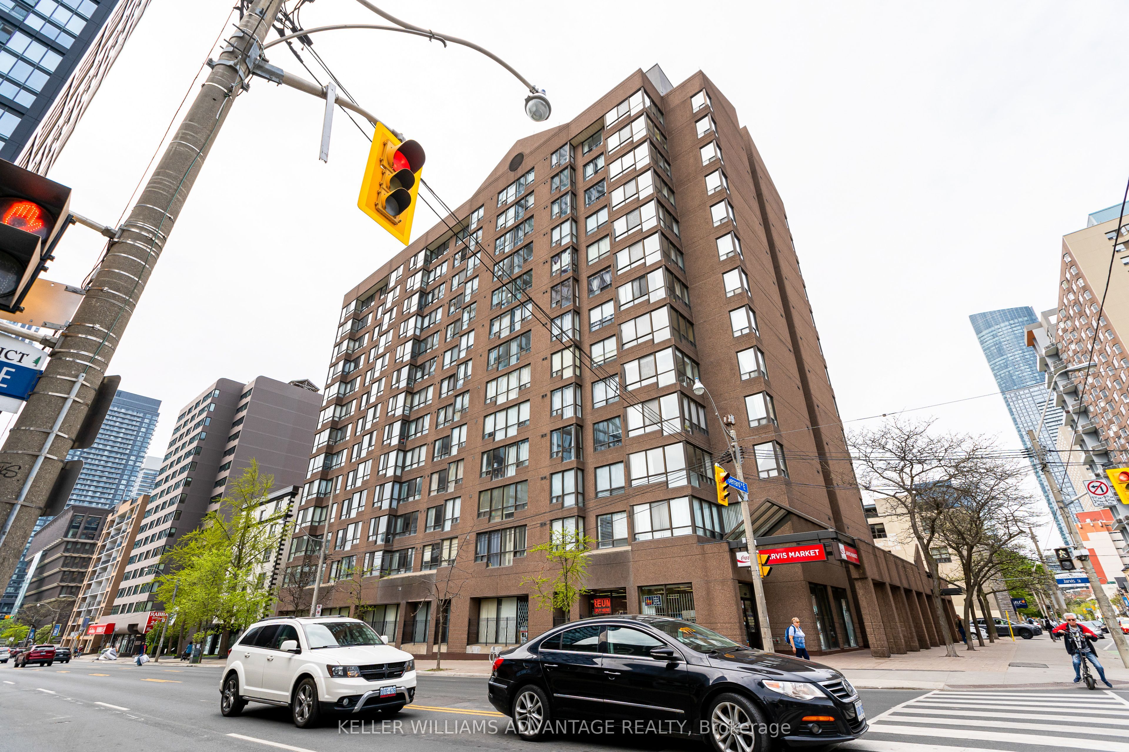 117 Gerrard Street E 404 Property Photo 1