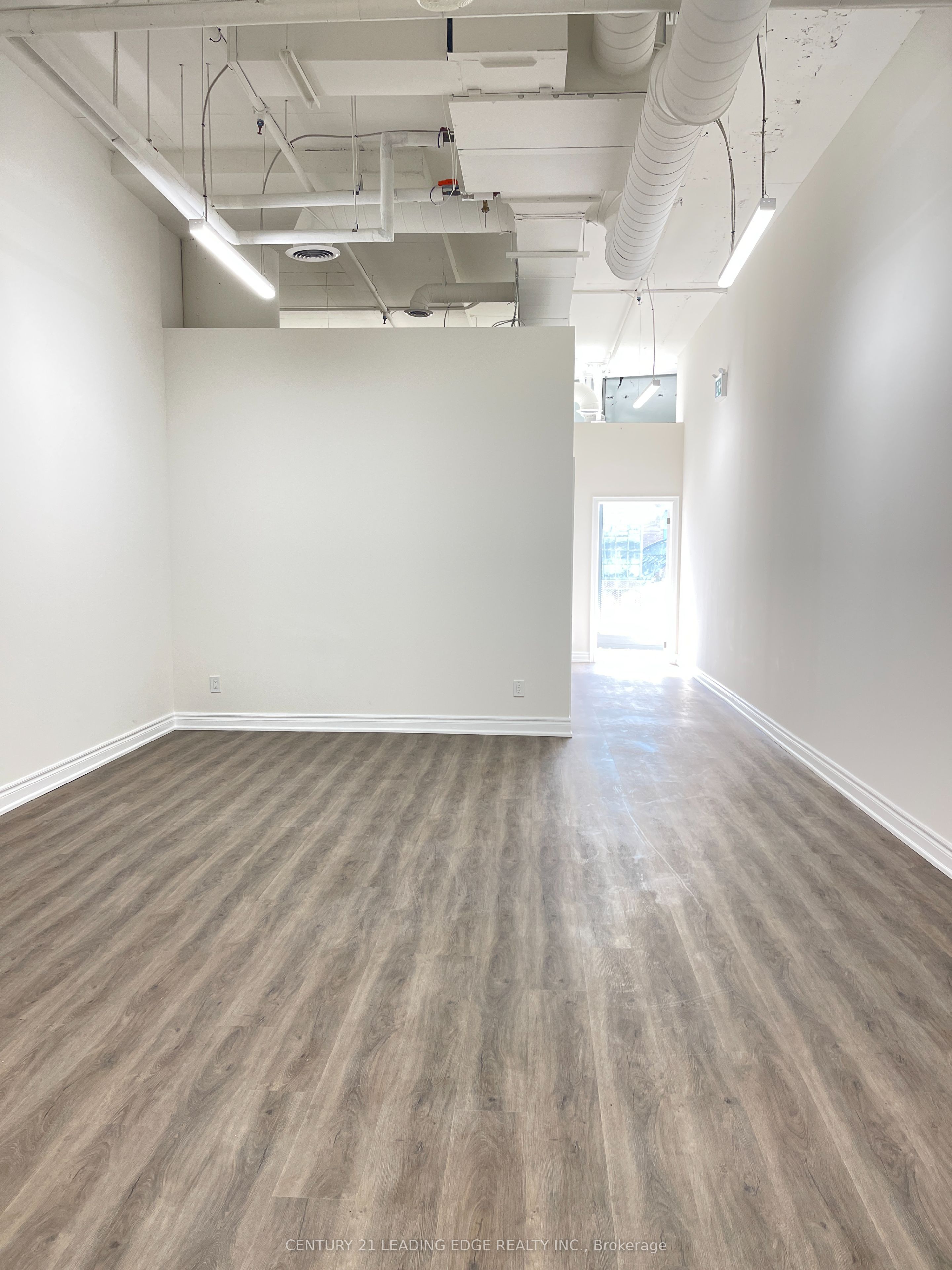 15 Wellesley Street W 223 Property Photo 1