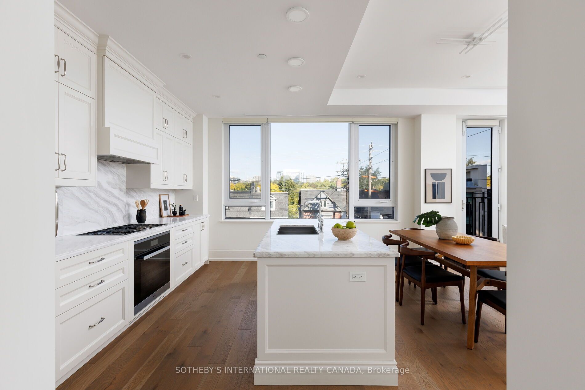 128 Hazelton Avenue 301 Property Photo 6