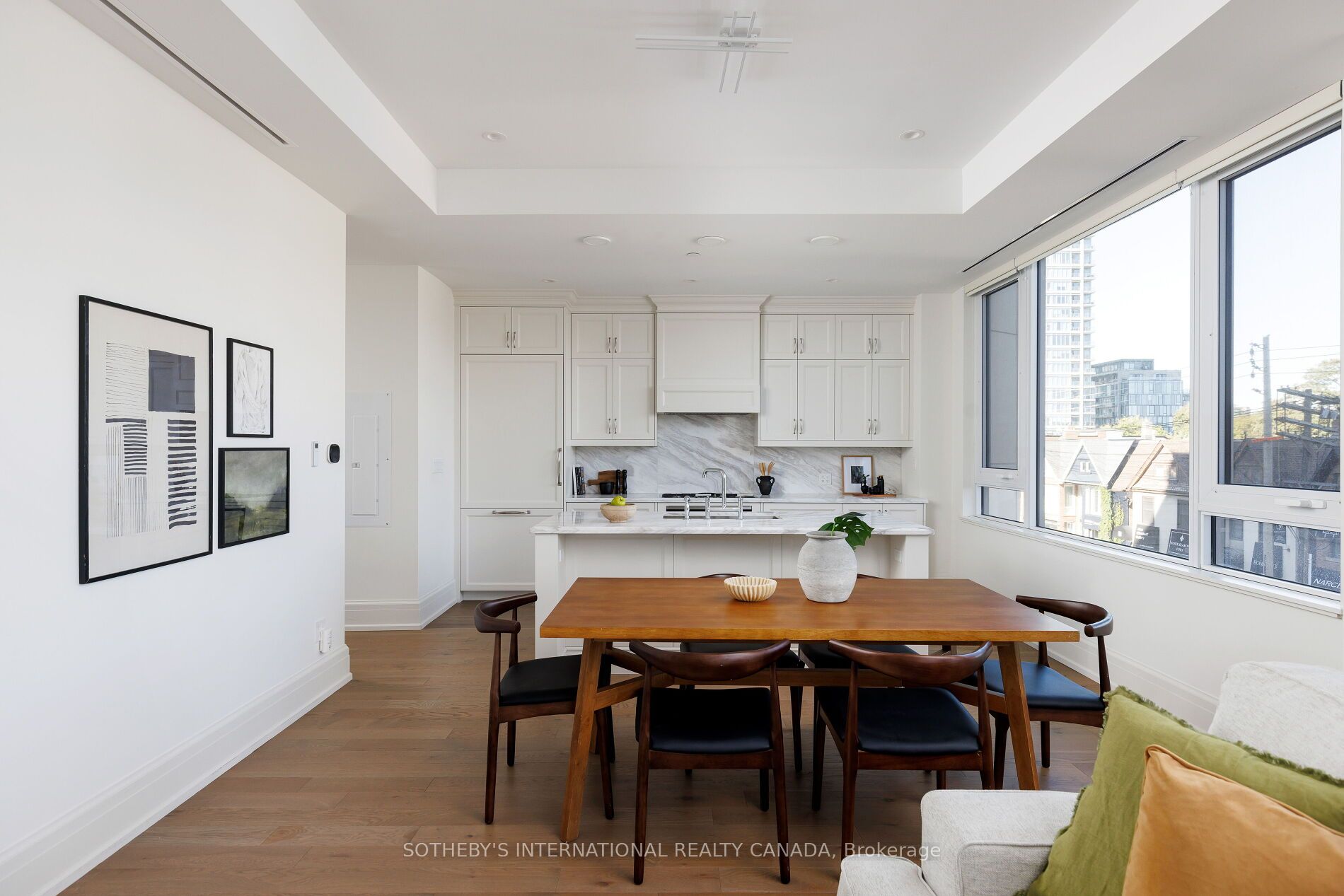 128 Hazelton Avenue 301 Property Photo 14