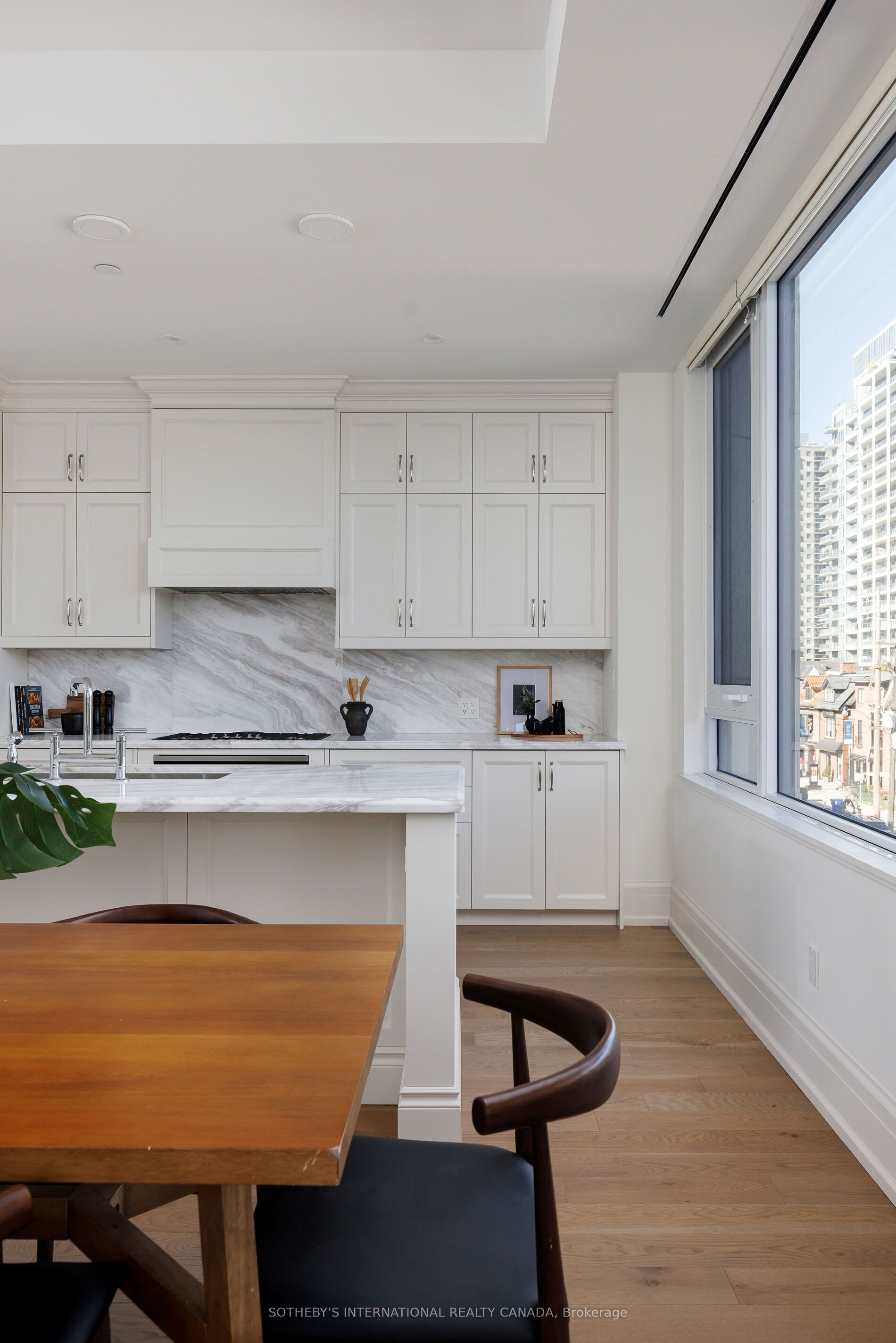 128 Hazelton Avenue 301 Property Photo 15