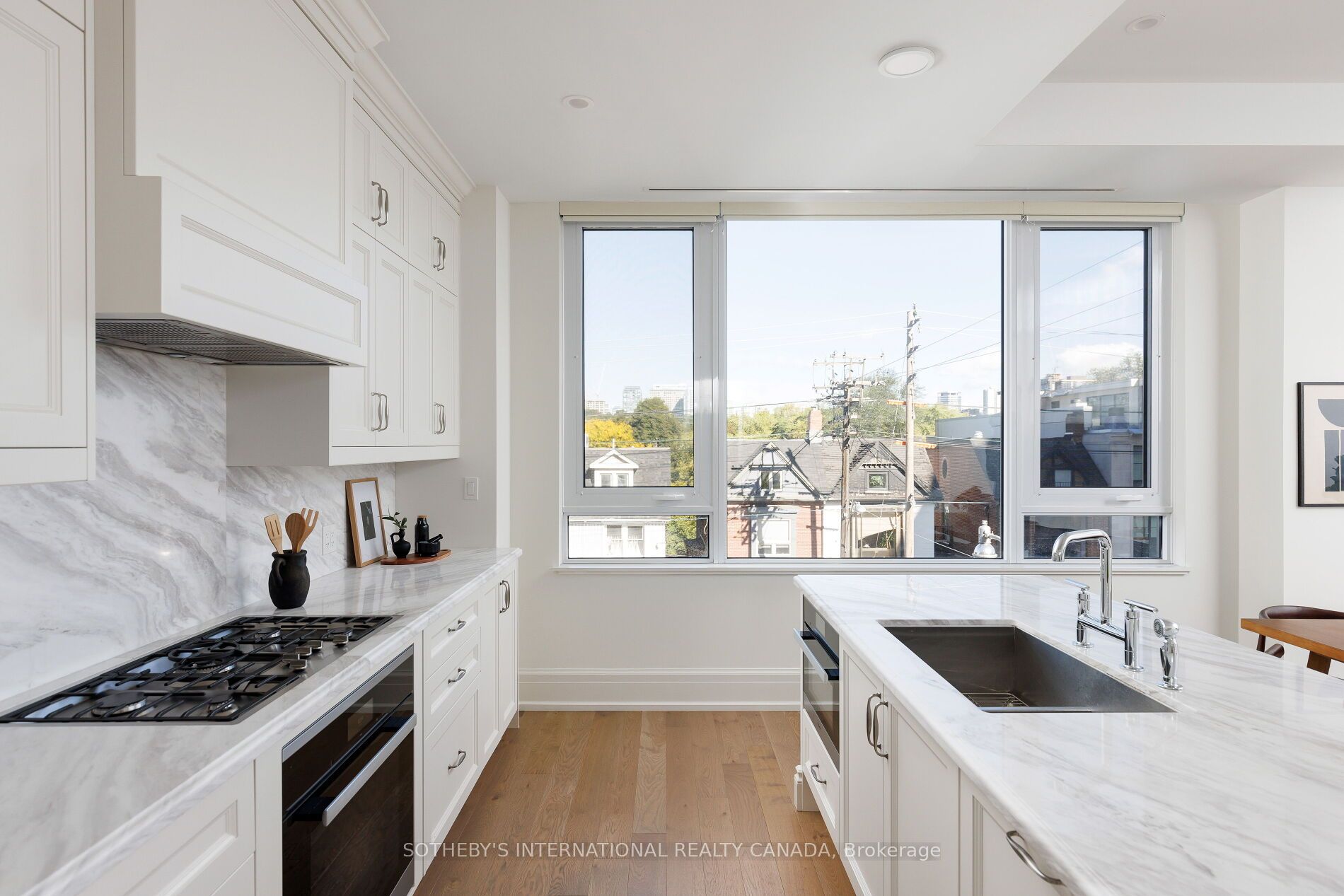 128 Hazelton Avenue 301 Property Photo 19