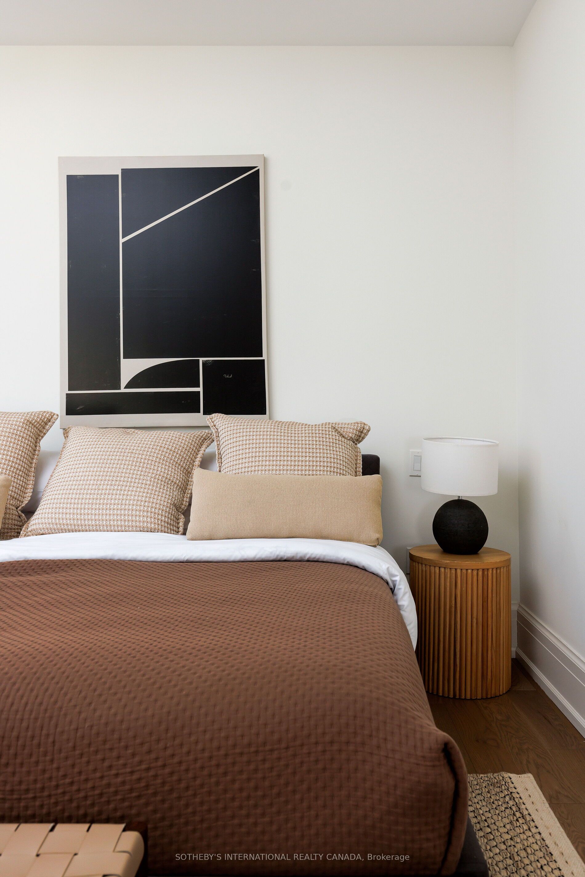 128 Hazelton Avenue 301 Property Photo 24