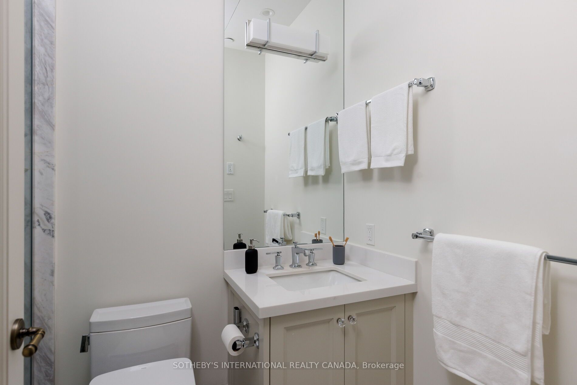 128 Hazelton Avenue 301 Property Photo 33