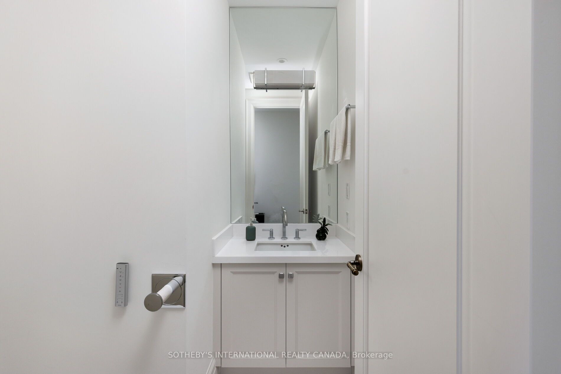 128 Hazelton Avenue 301 Property Photo 35