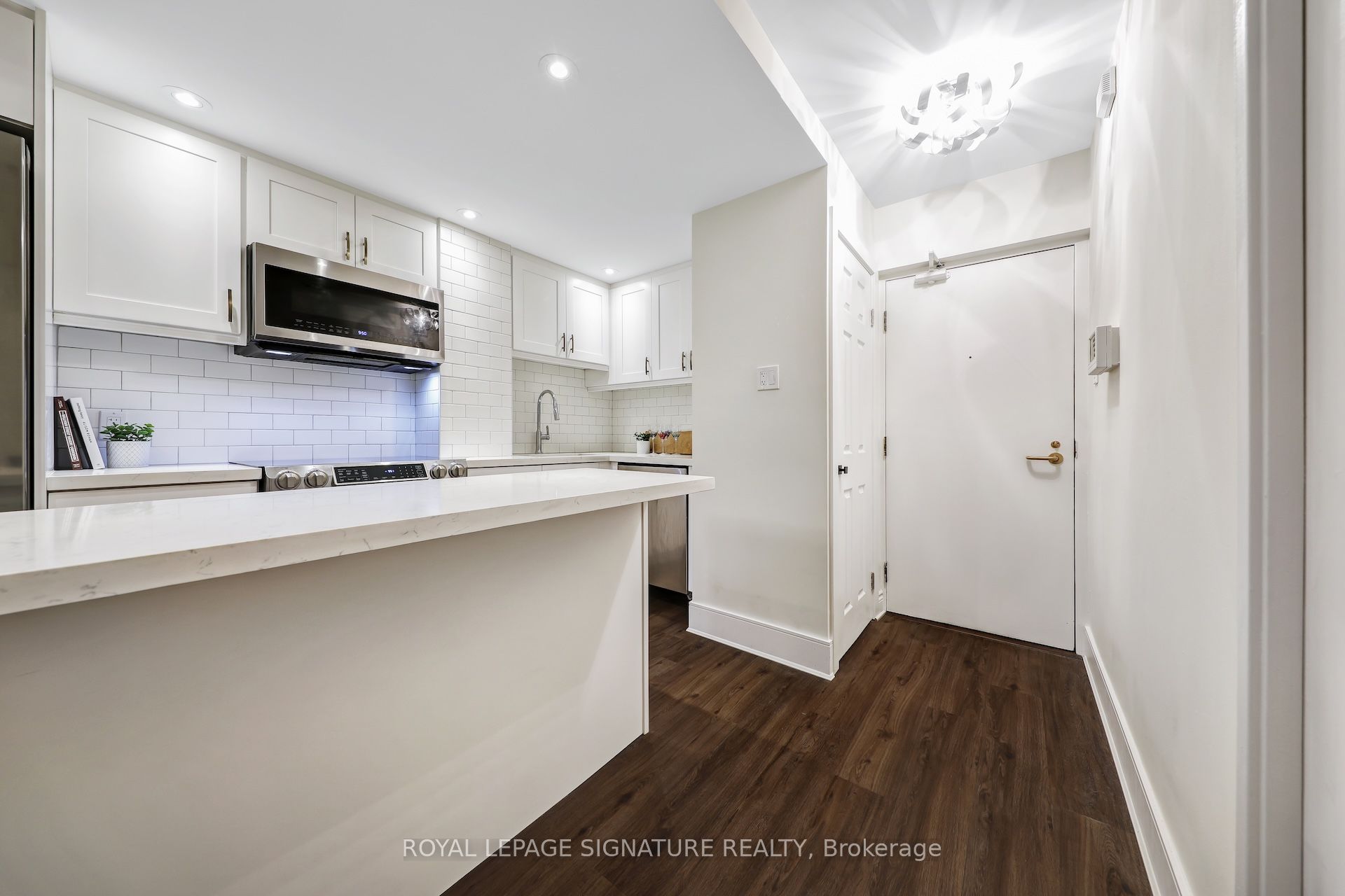 88 Charles Street E 310 Property Photo 5