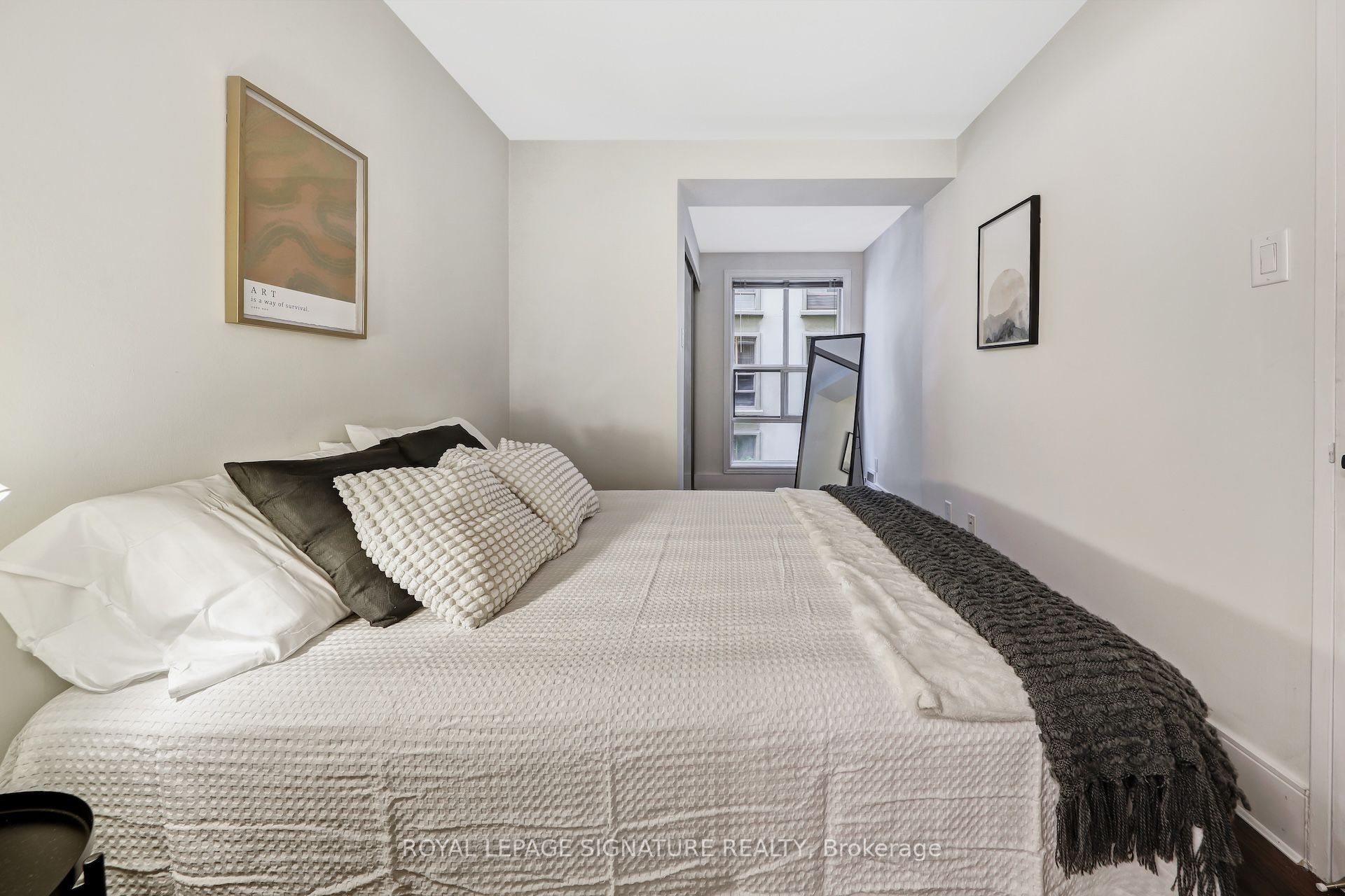 88 Charles Street E 310 Property Photo 15