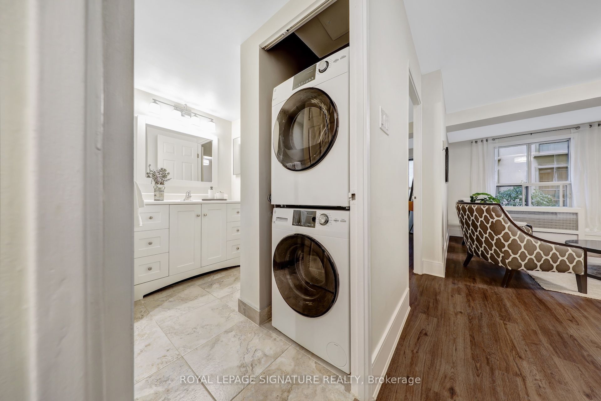 88 Charles Street E 310 Property Photo 21