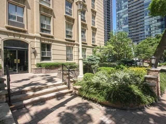 88 Charles Street E 310 Property Photo 29