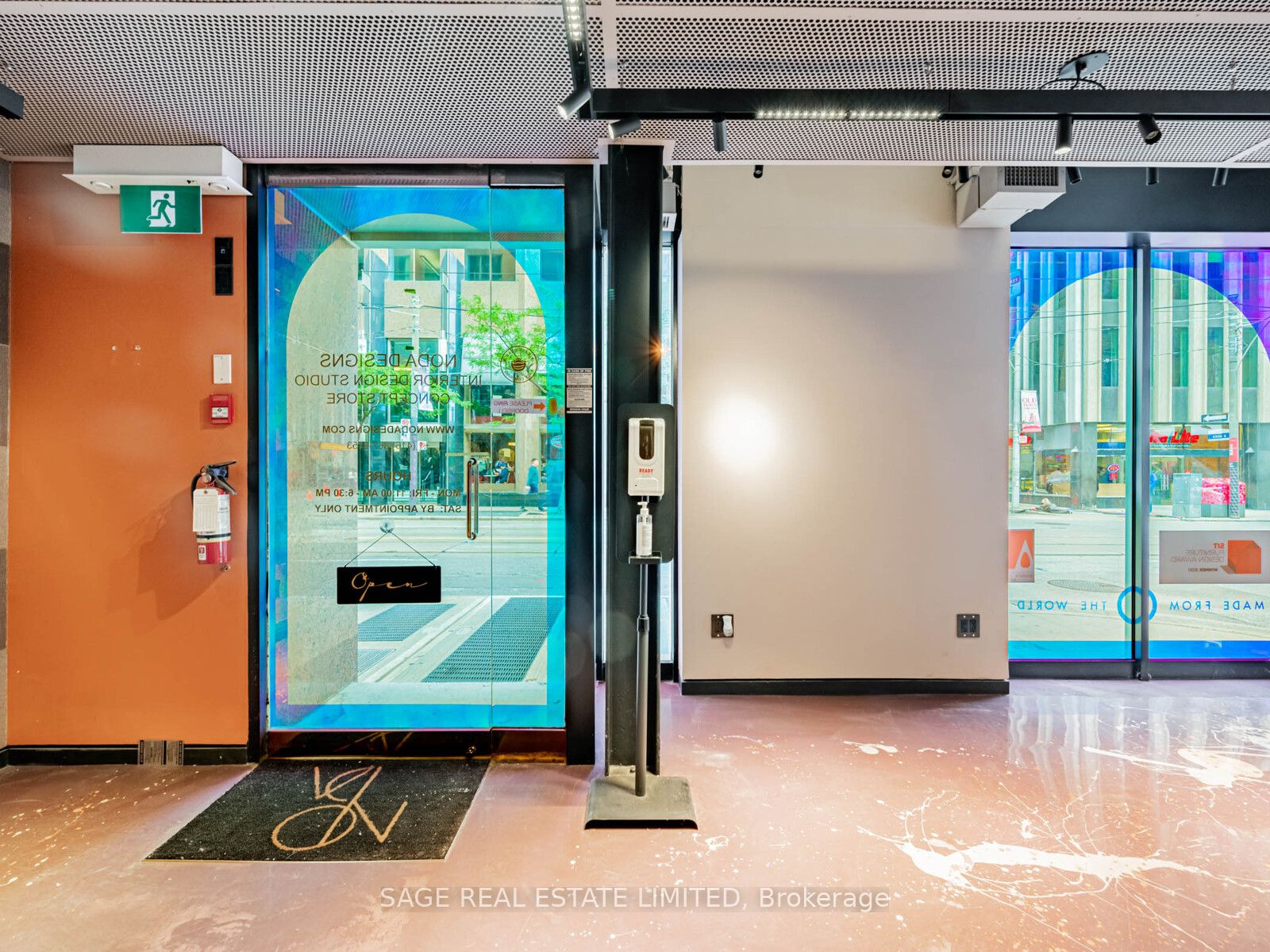 11 King Street E Property Photo 5