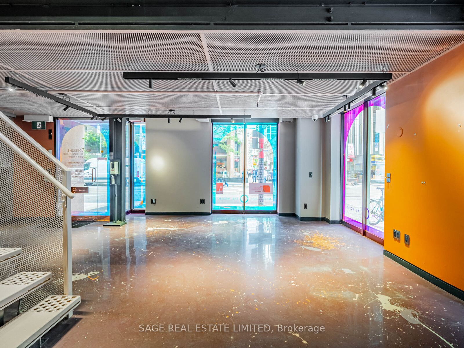 11 King Street E Property Photo 15