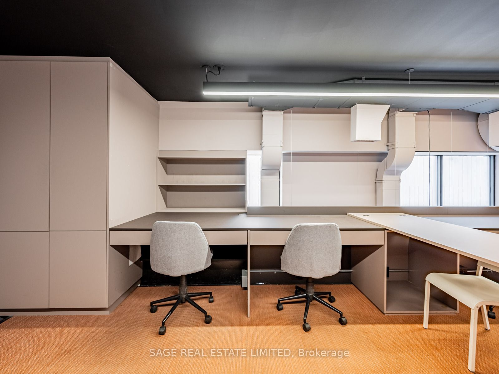 11 King Street E Property Photo 19