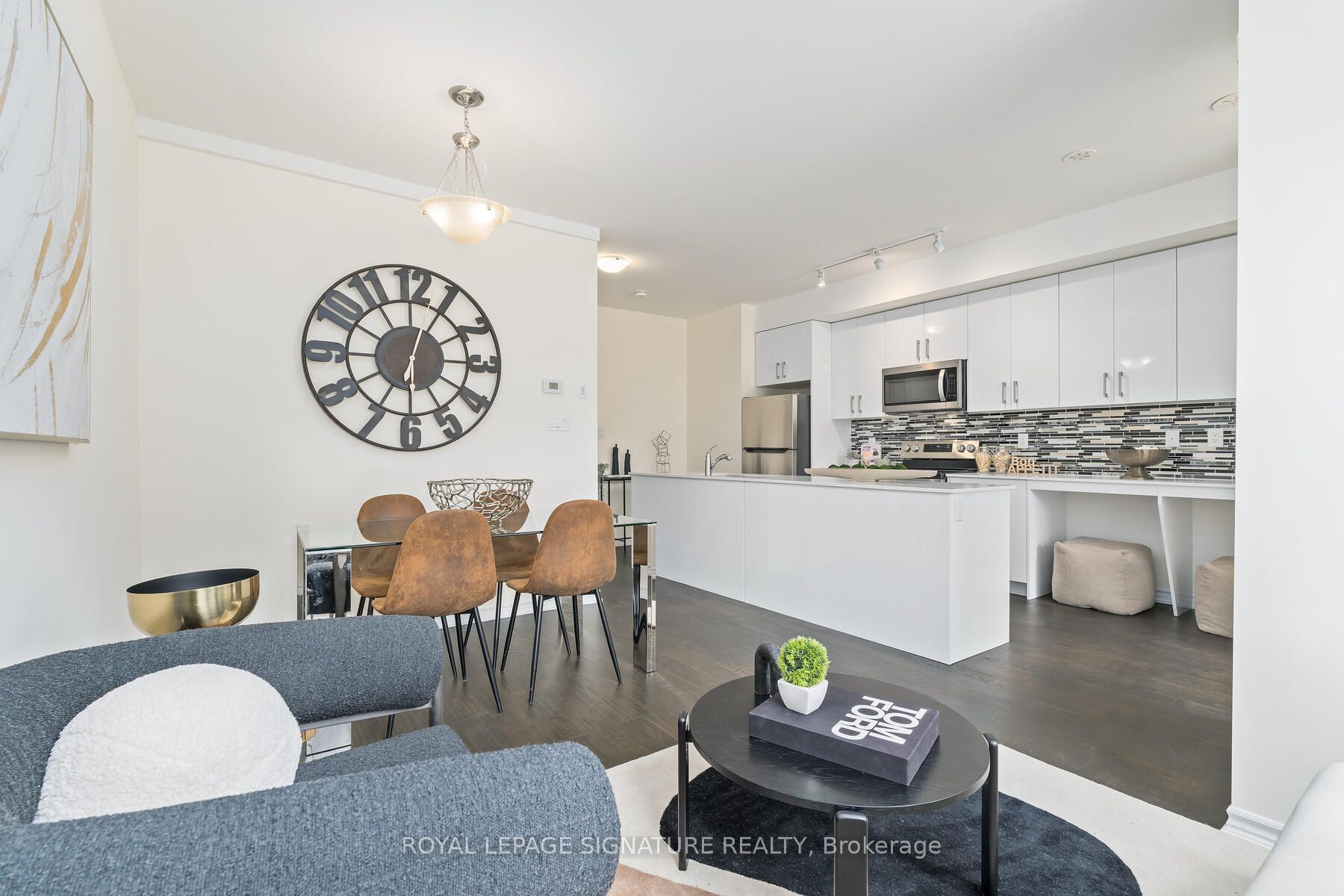 1972R Victoria Park Avenue 30 Property Photo 1