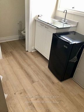 493 Davenport Road Property Photo 6