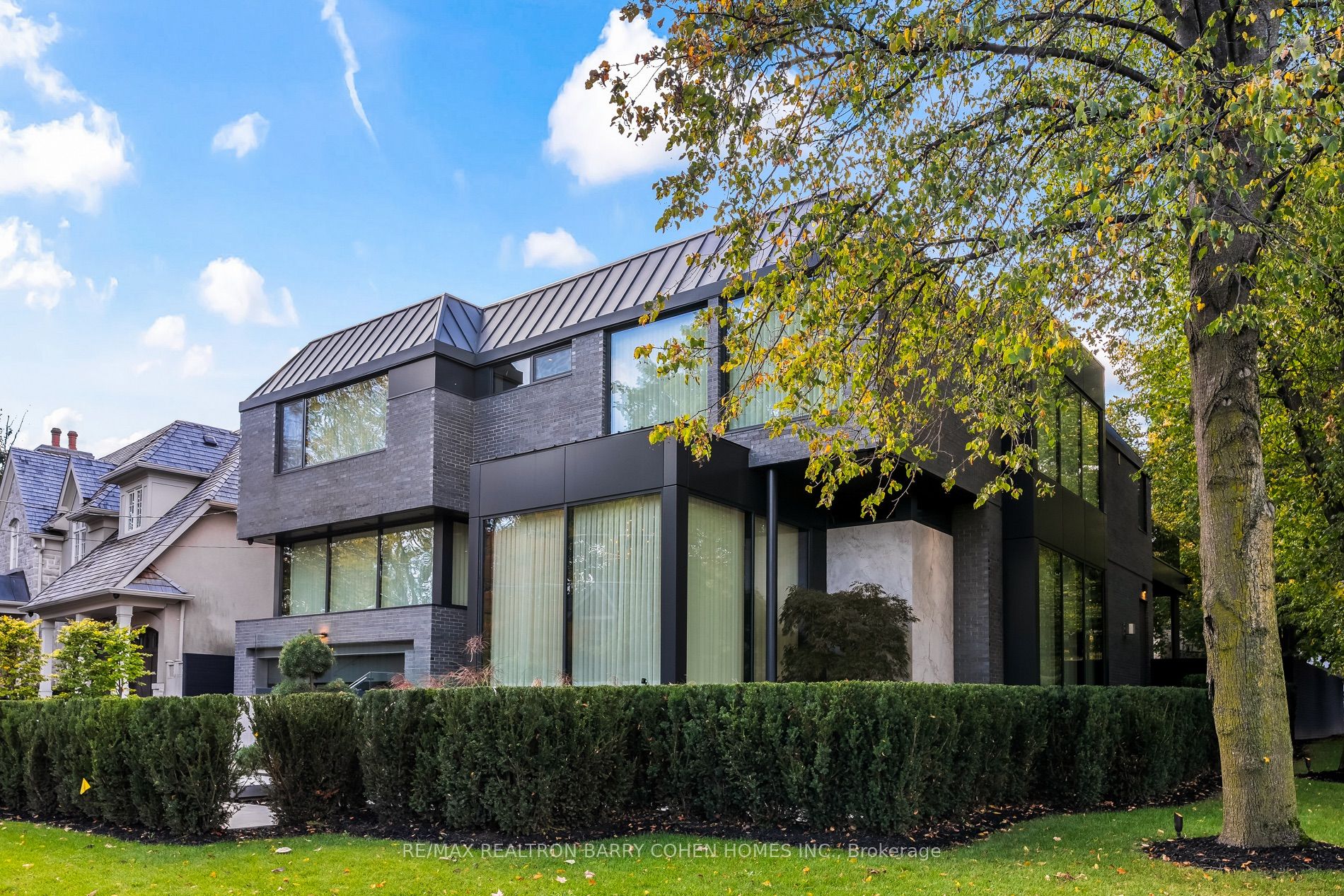 90 Esgore Drive Property Photo 1