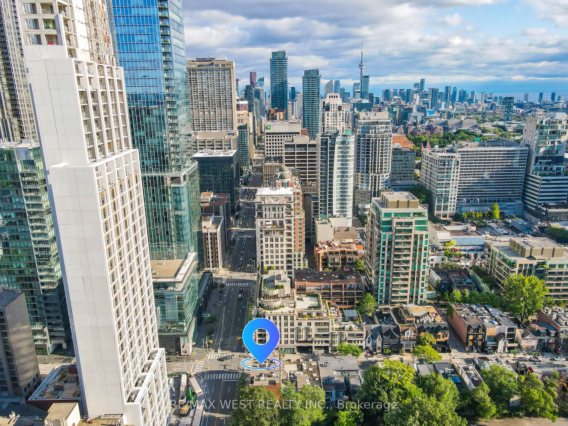 1300 Bay Street Property Photo 2