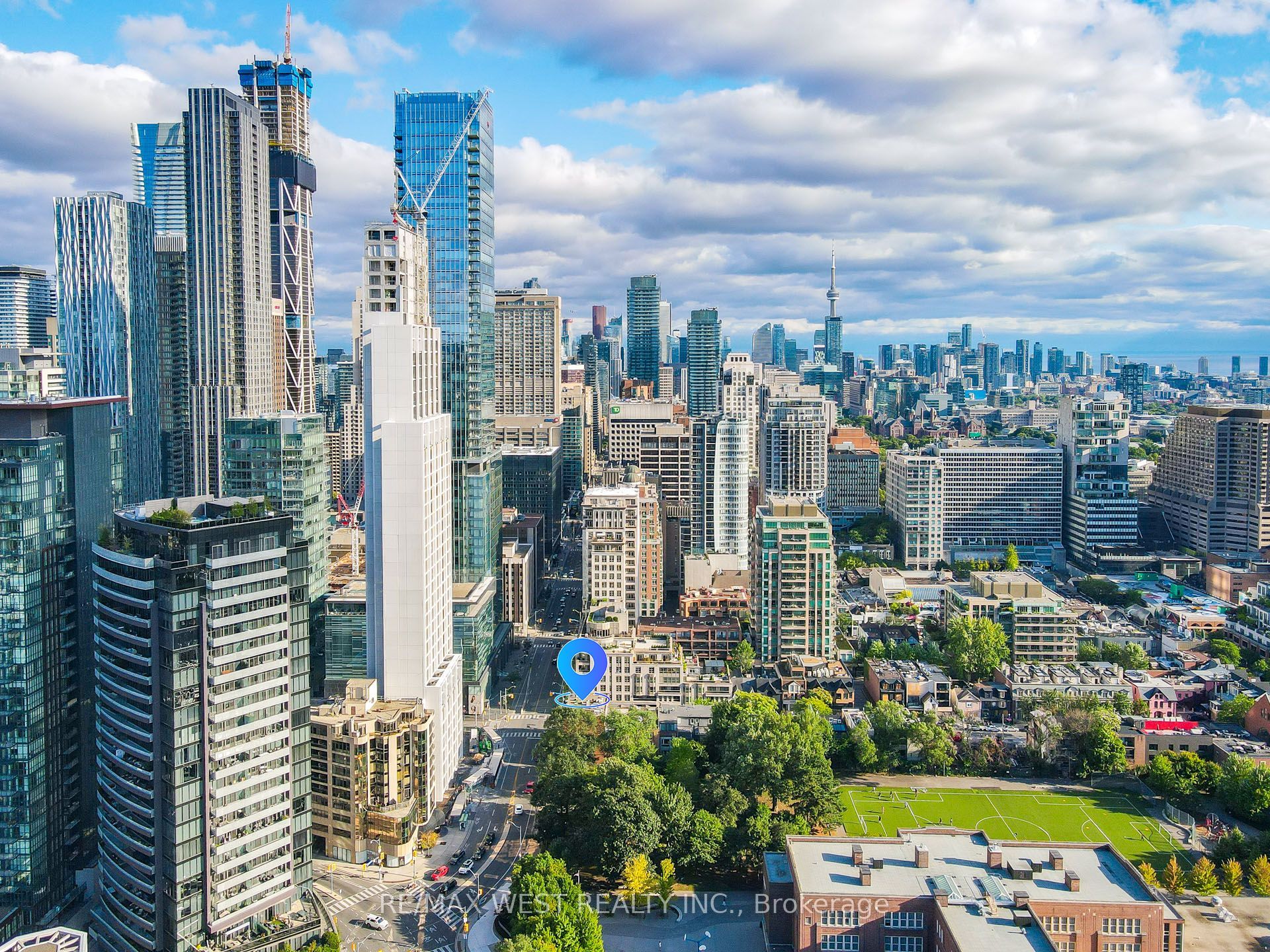 1300 Bay Street Property Photo 3