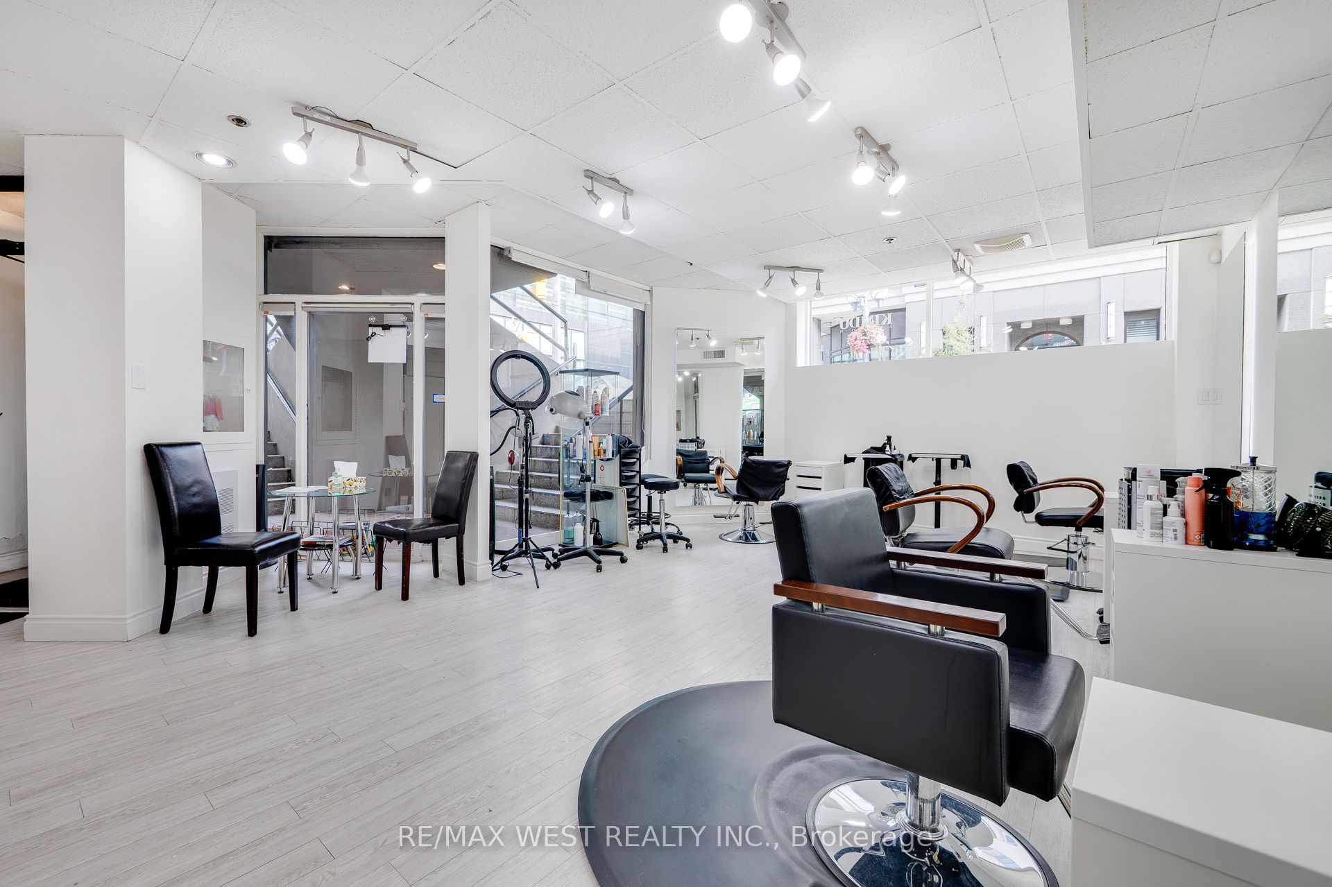 1300 Bay Street Property Photo 19