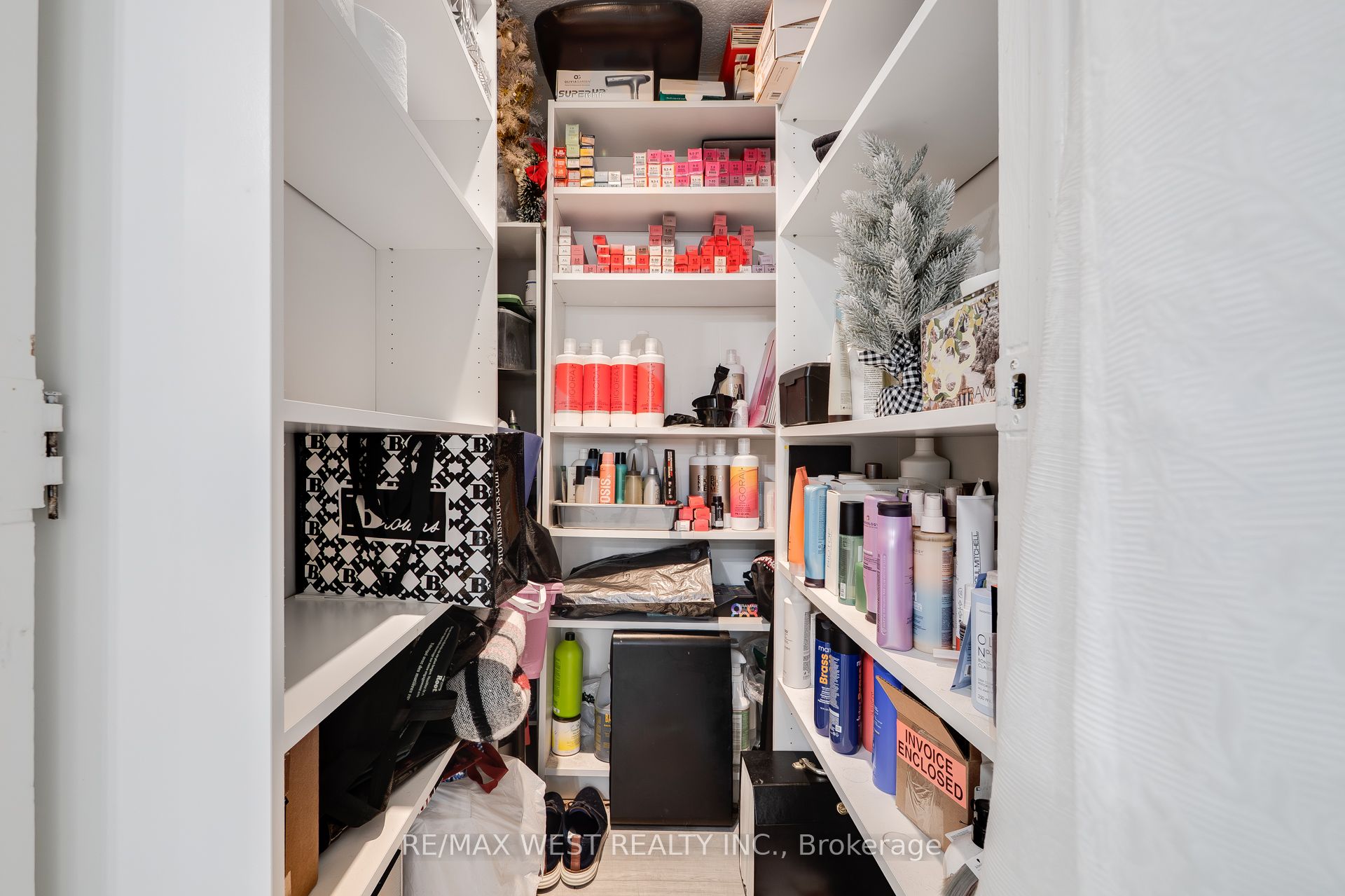 1300 Bay Street Property Photo 29