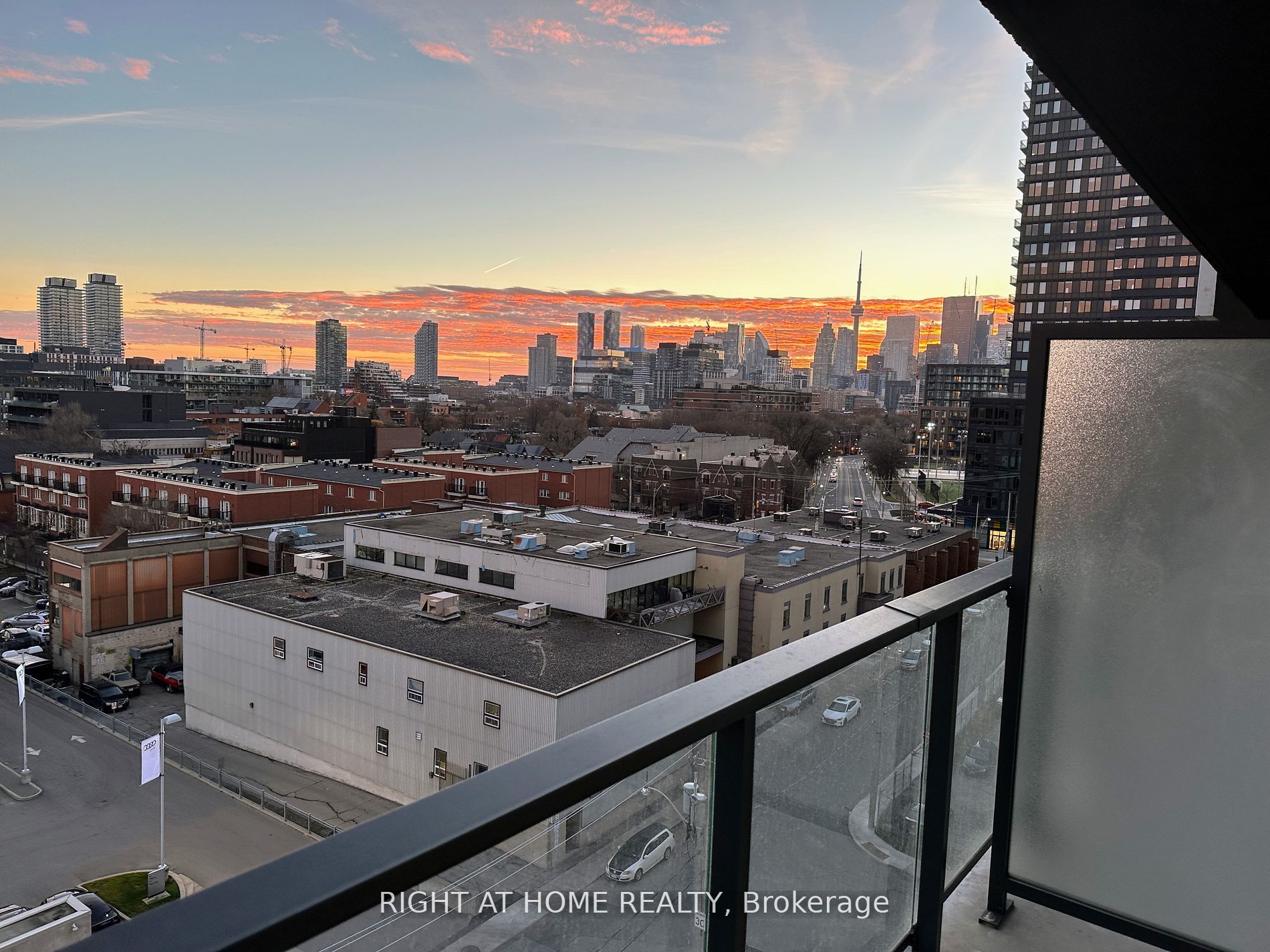 5 Defries Street S 710 Property Photo 13