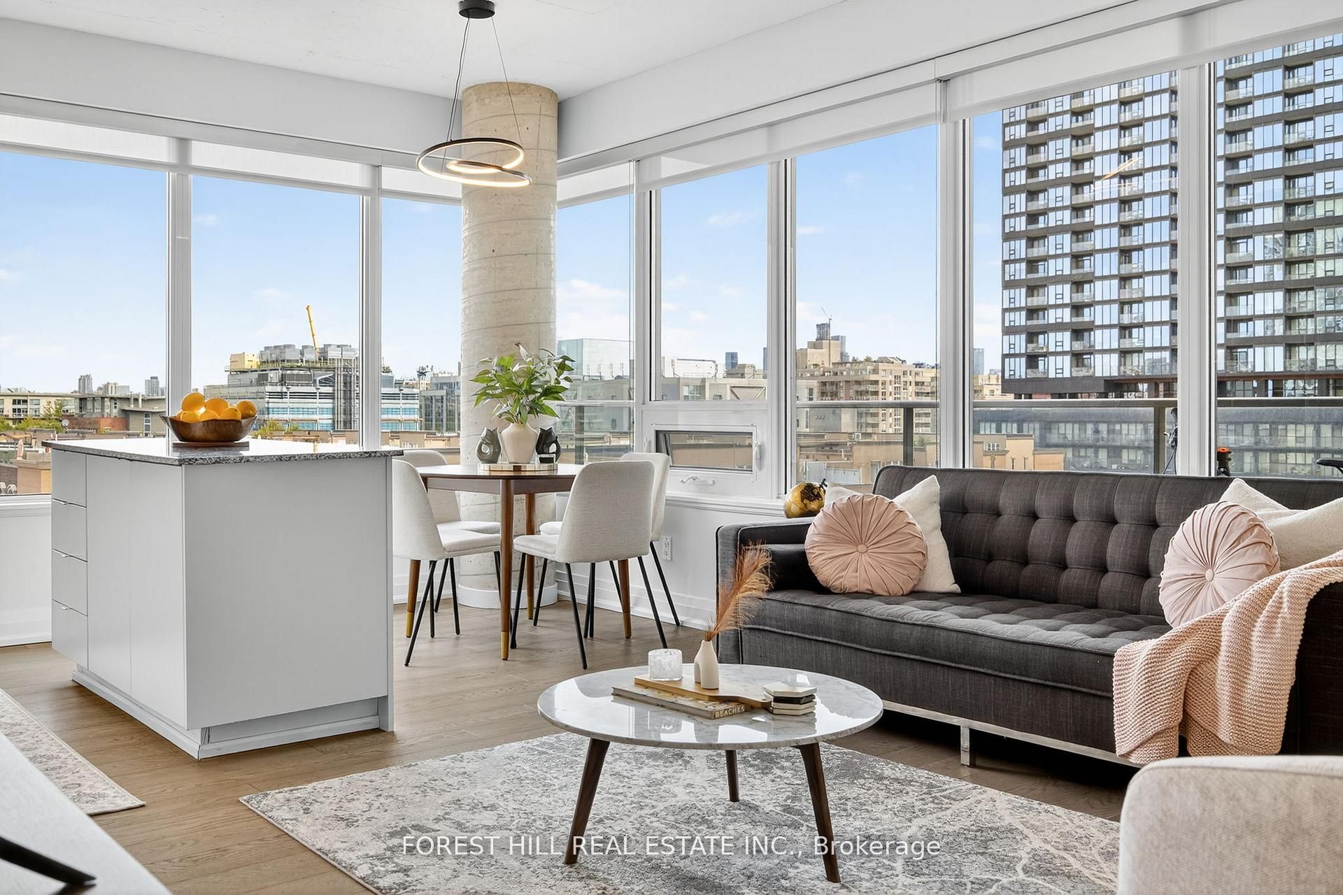 55 East Liberty Street 604 Property Photo 1