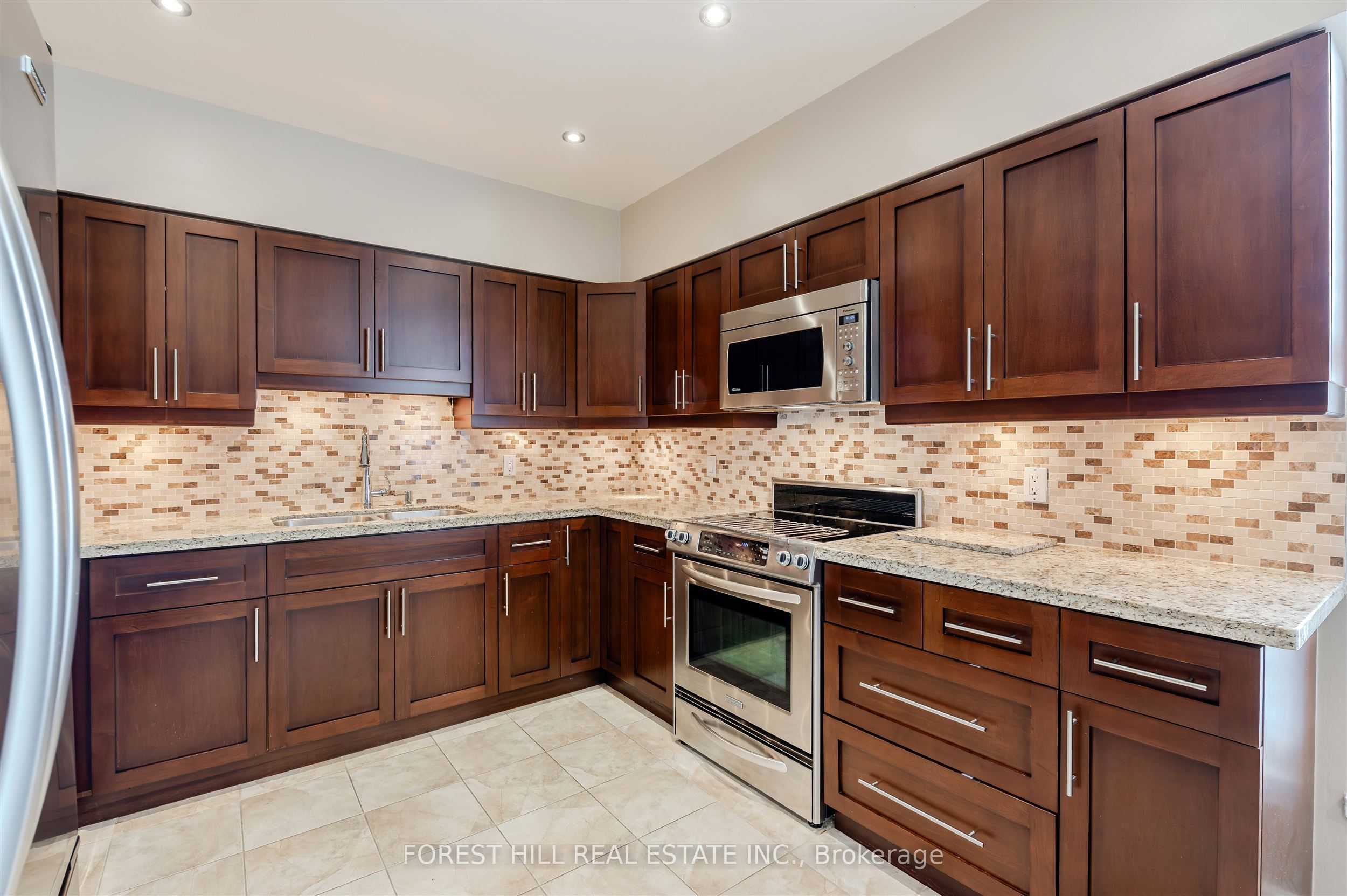 1131 Se Steeles Avenue W Ph103 Property Photo 16