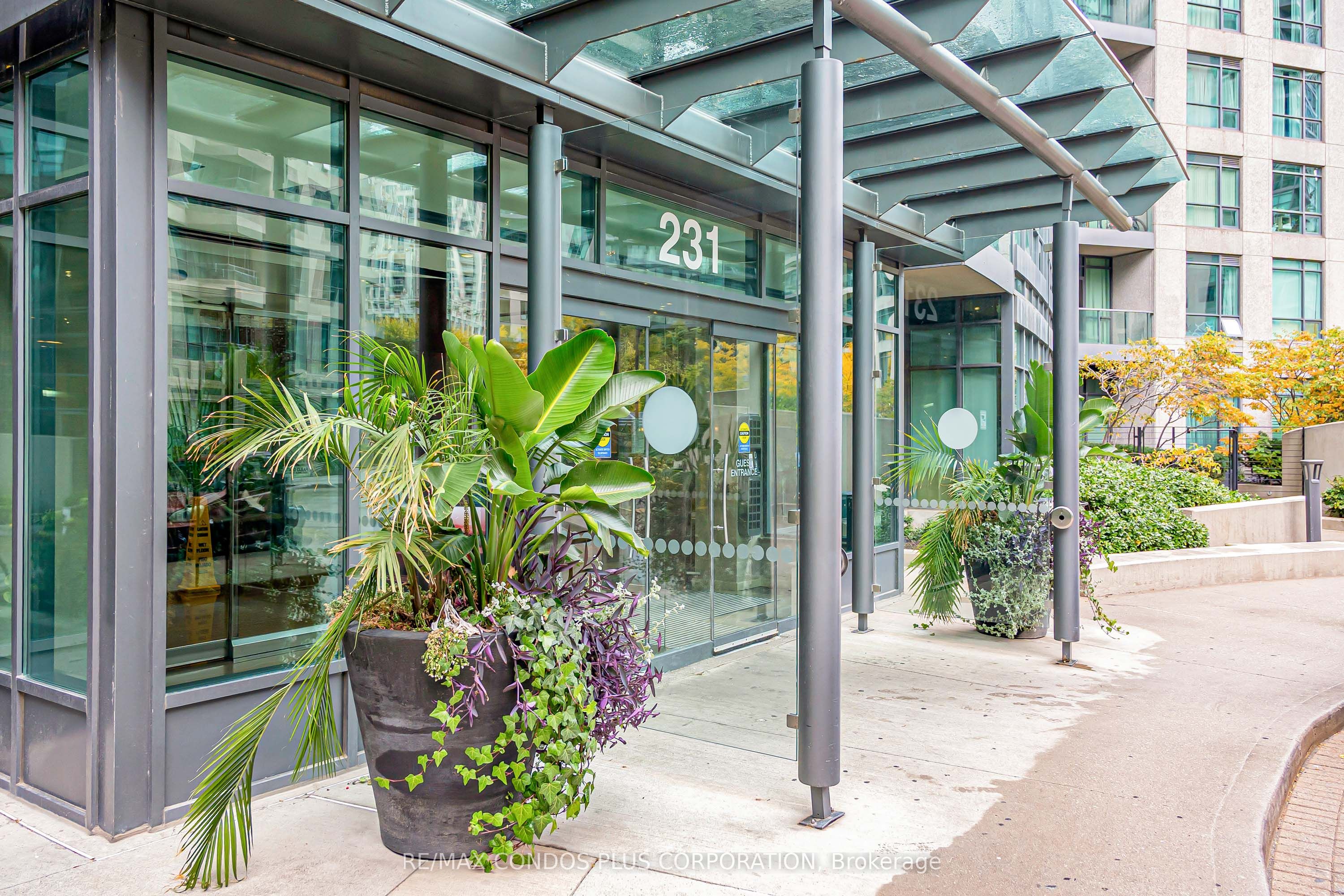 231 Fort York Boulevard 1609 Property Photo 3
