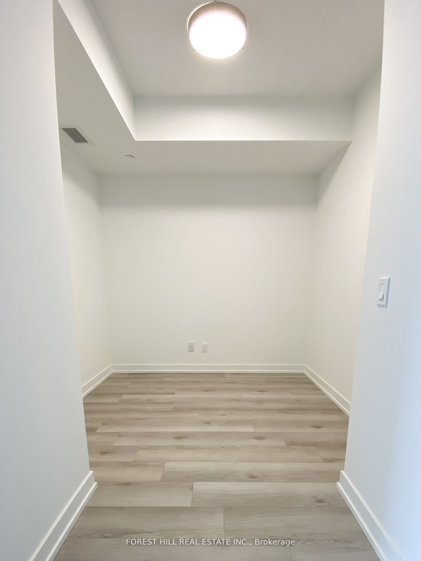 2000 Bathurst Street 409 Property Photo 4