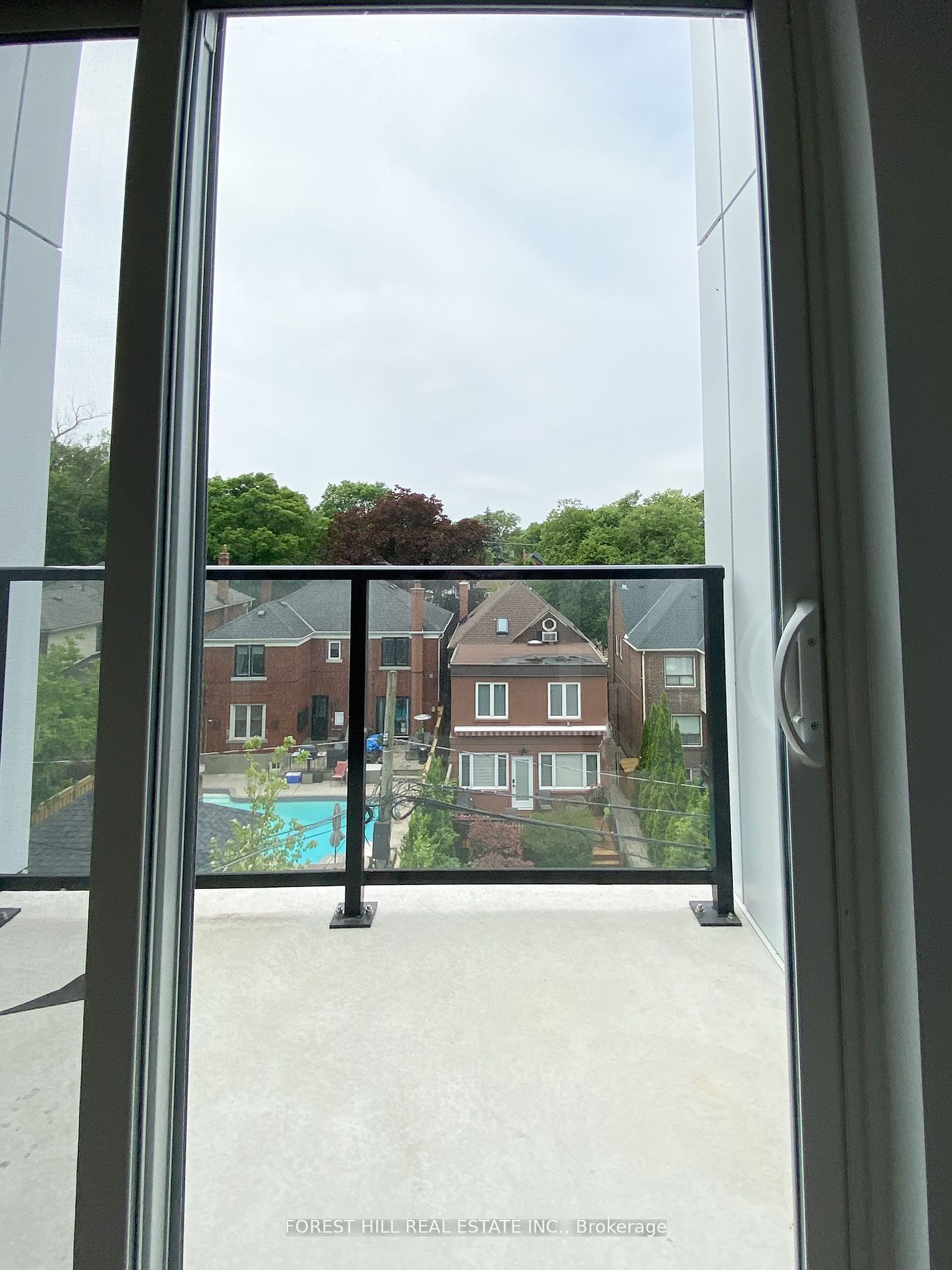 2000 Bathurst Street 409 Property Photo 11