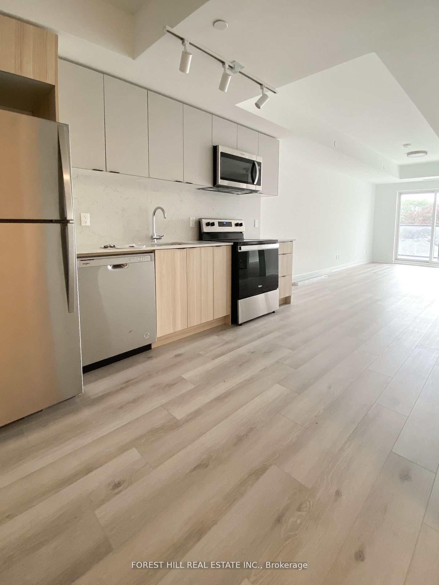 2000 Bathurst Street 409 Property Photo 12