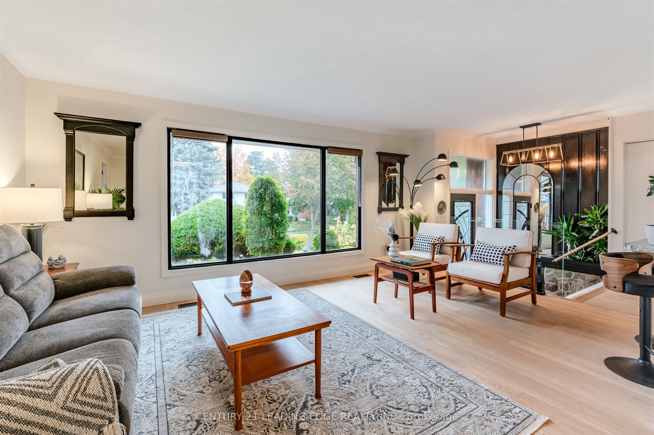 112 Wyndcliff Crescent Property Photo 7