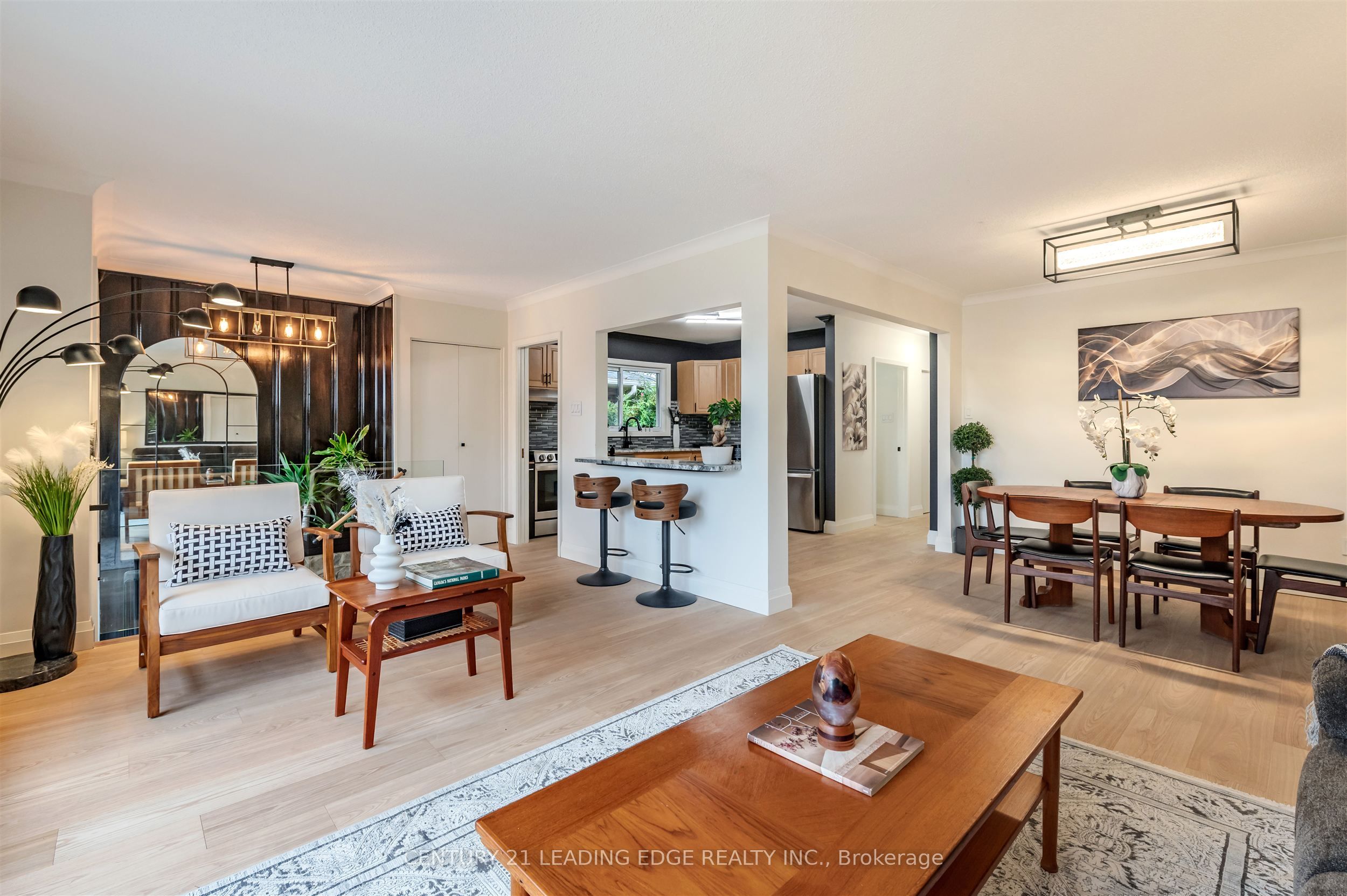 112 Wyndcliff Crescent Property Photo 8