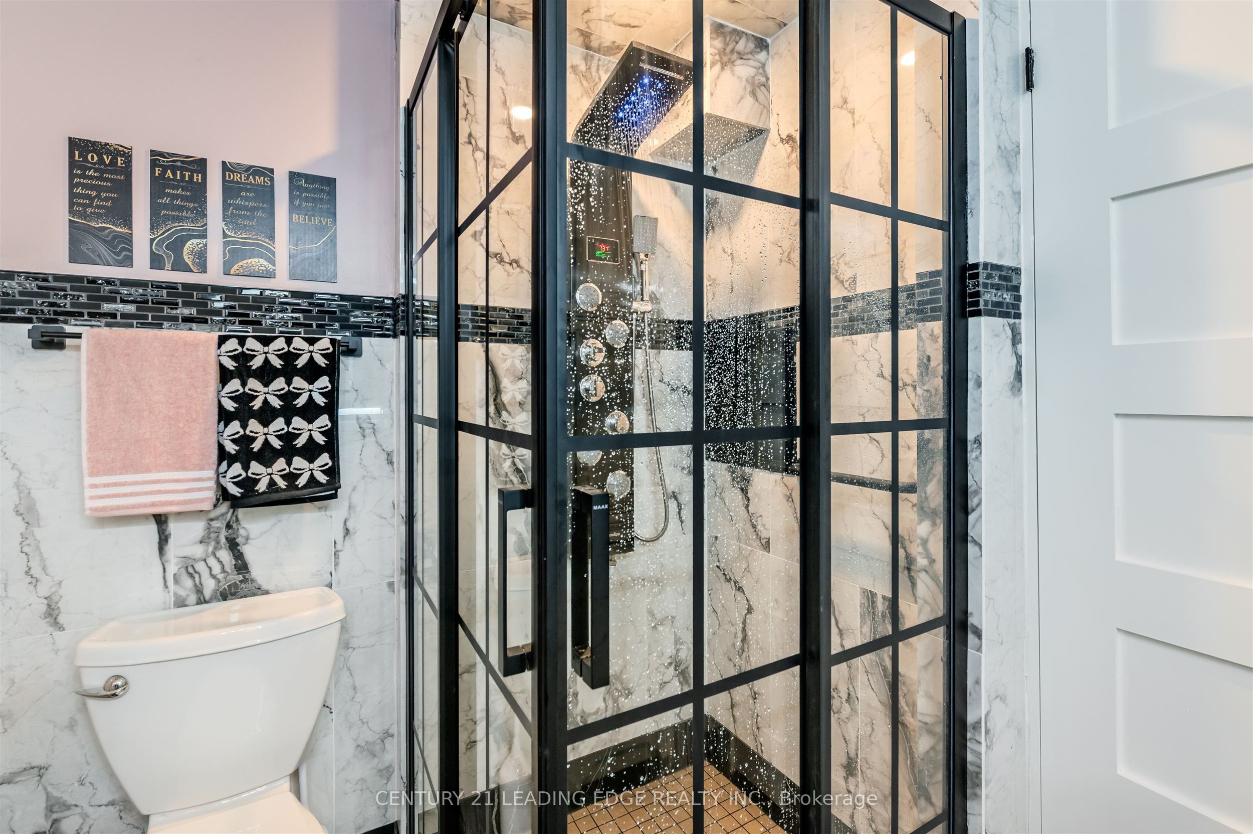 112 Wyndcliff Crescent Property Photo 32