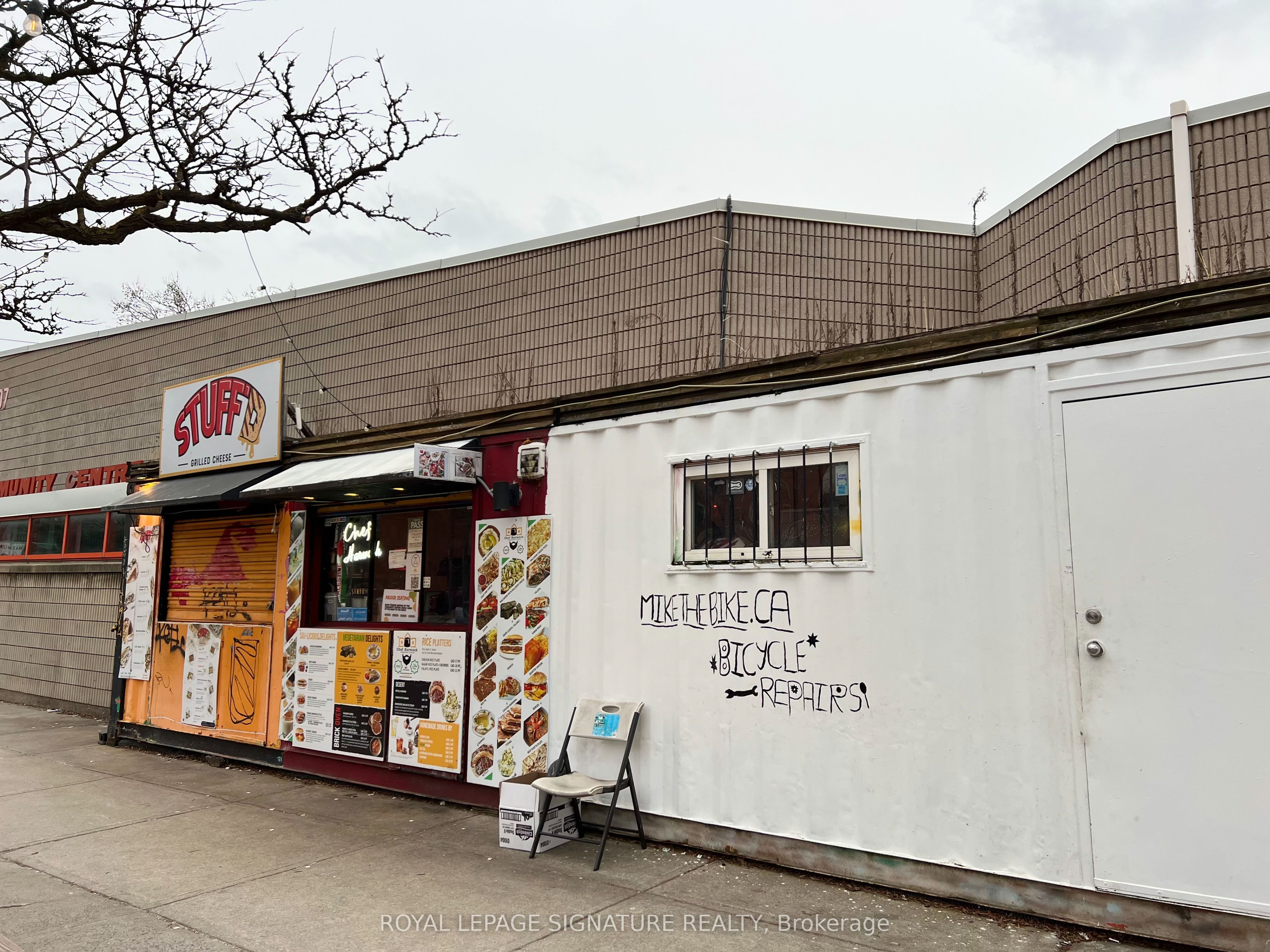 707 Dundas Street W Property Photo 8