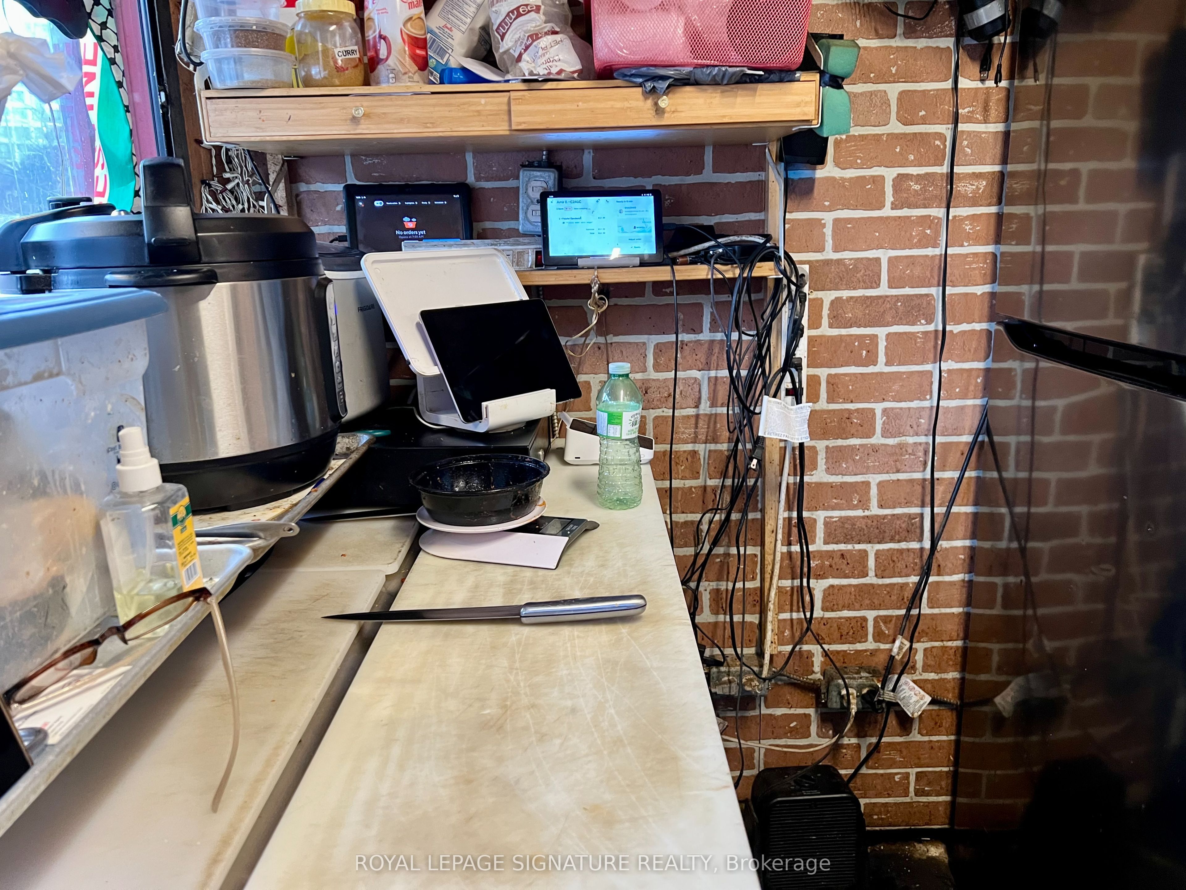 707 Dundas Street W Property Photo 13