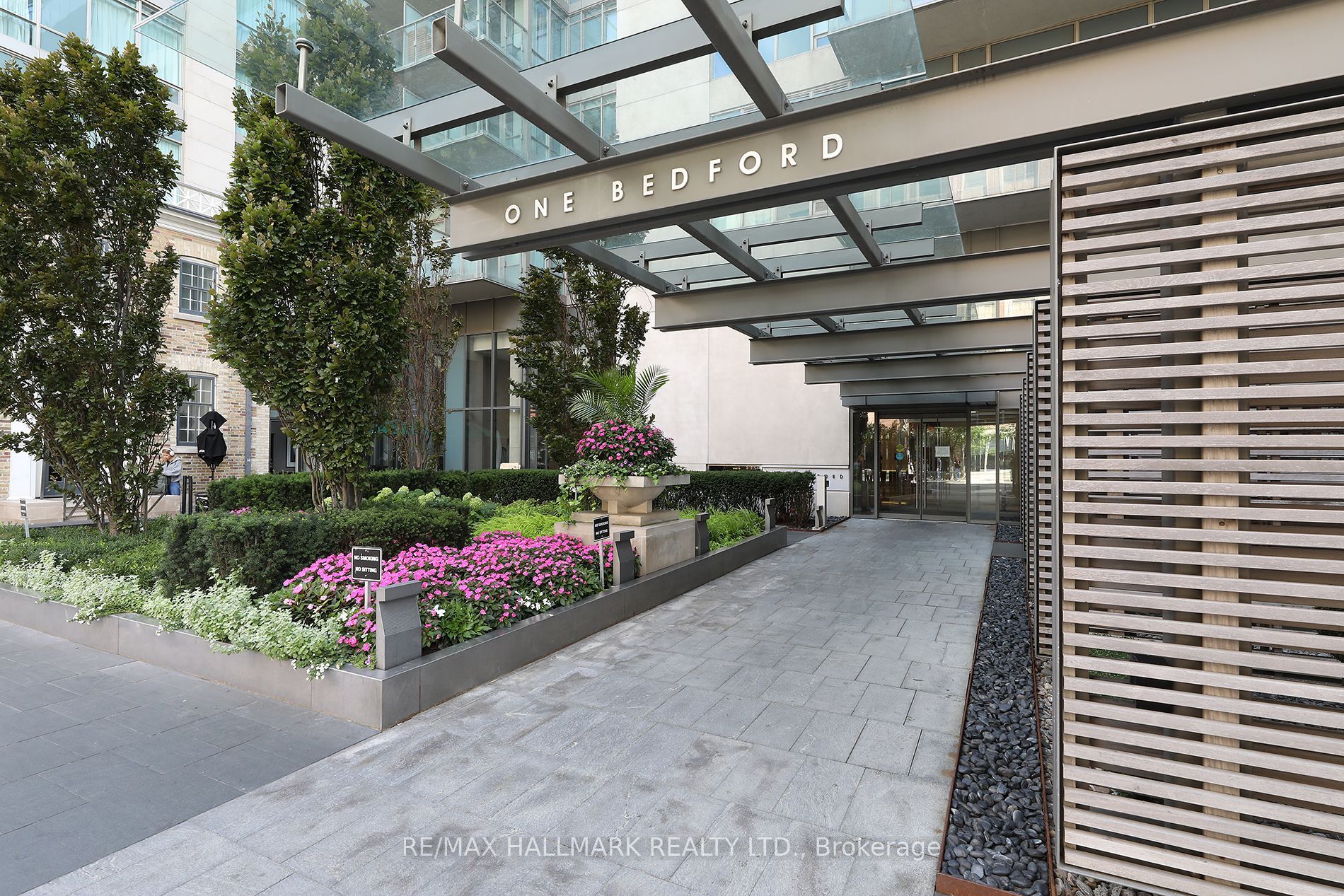 1 Bedford Road 611 Property Photo 1