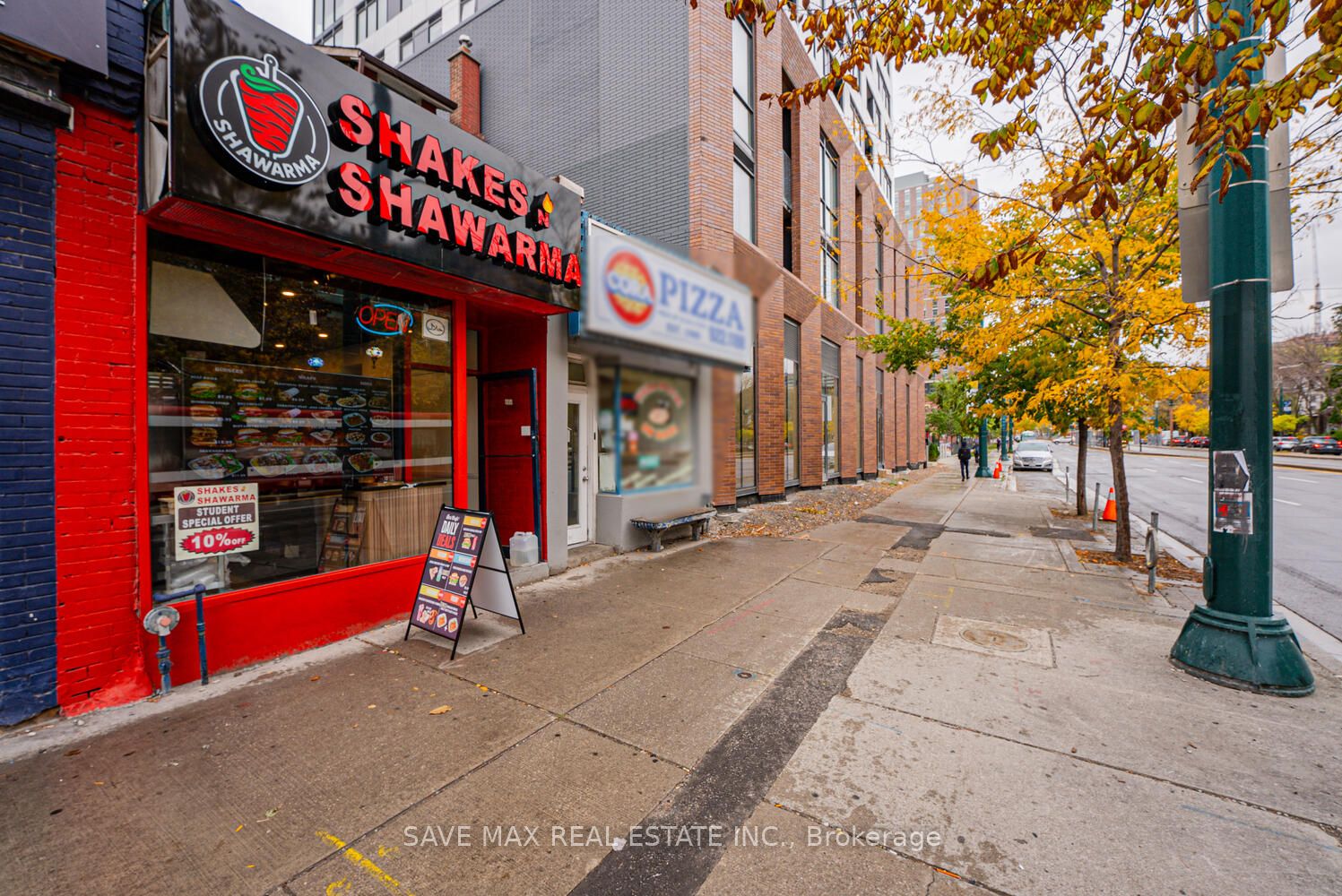 656 Spadina Avenue Property Photo 2