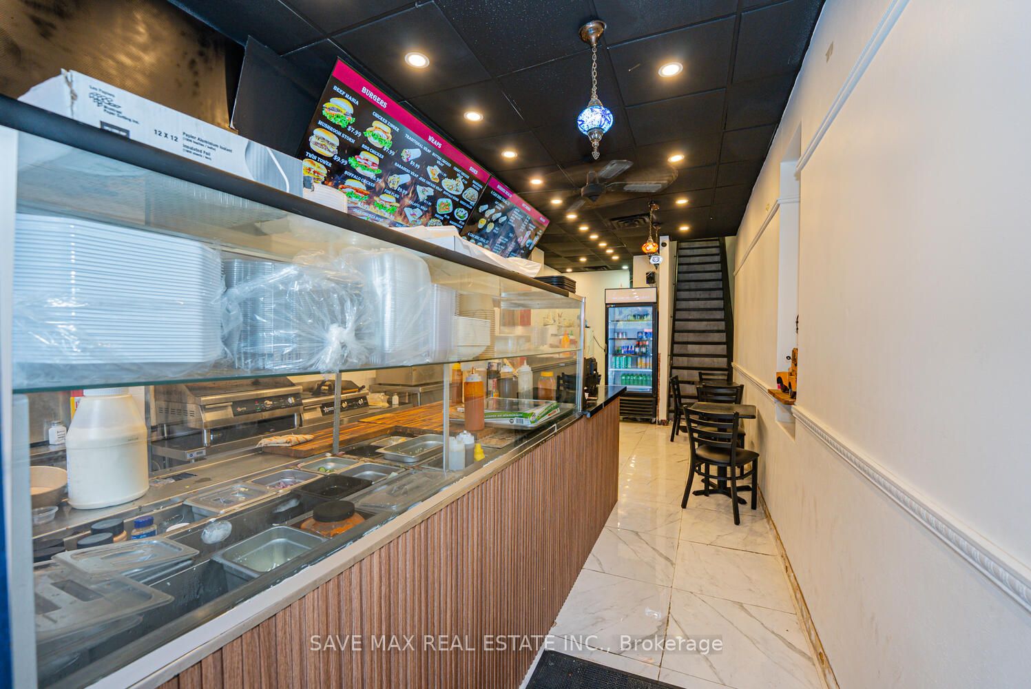 656 Spadina Avenue Property Photo 3