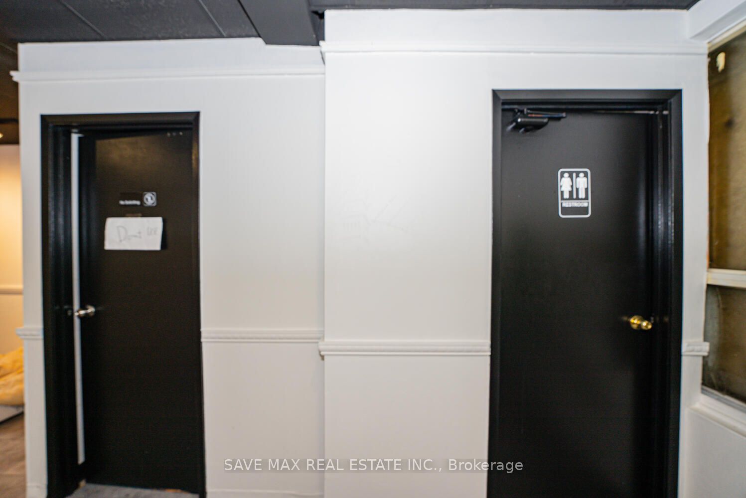 656 Spadina Avenue Property Photo 20