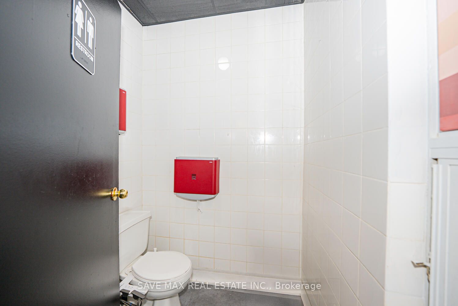 656 Spadina Avenue Property Photo 21