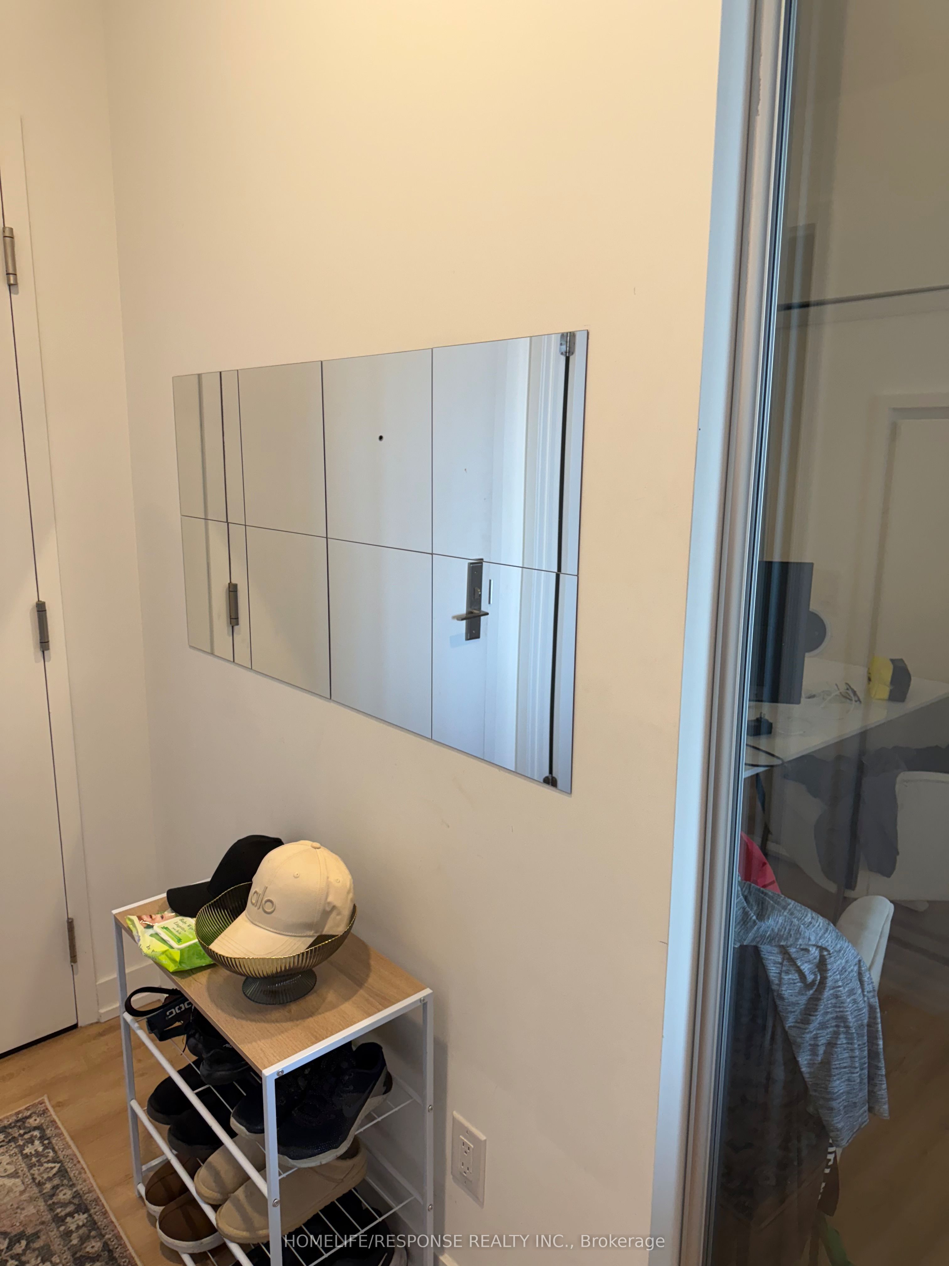 135 East Liberty Street 705 Property Photo 2