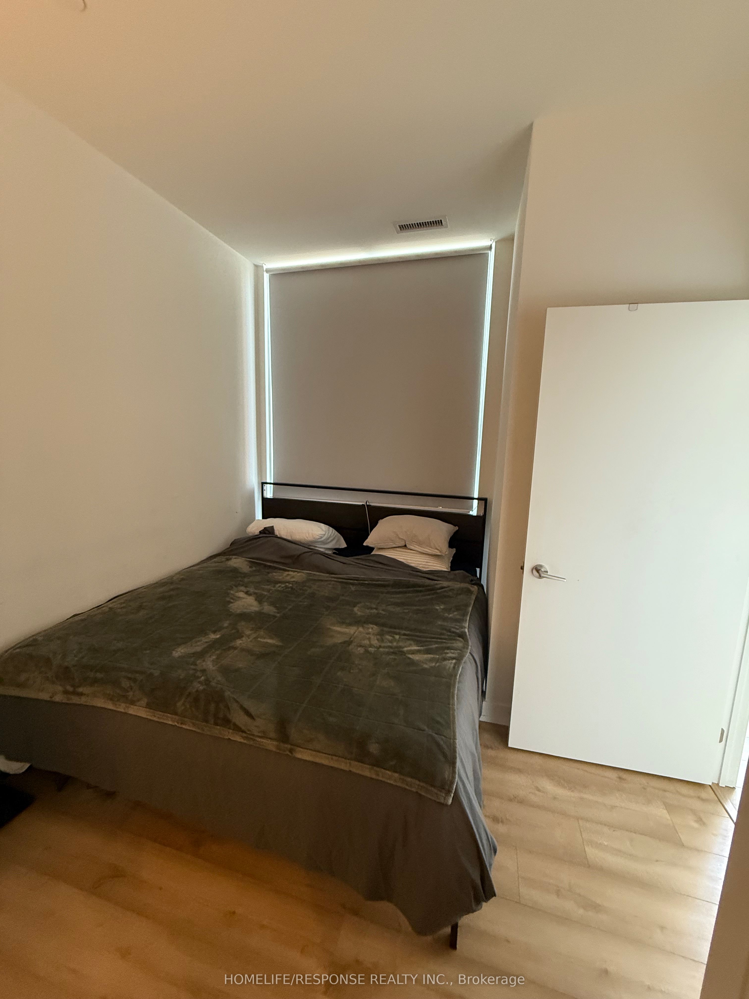 135 East Liberty Street 705 Property Photo 7